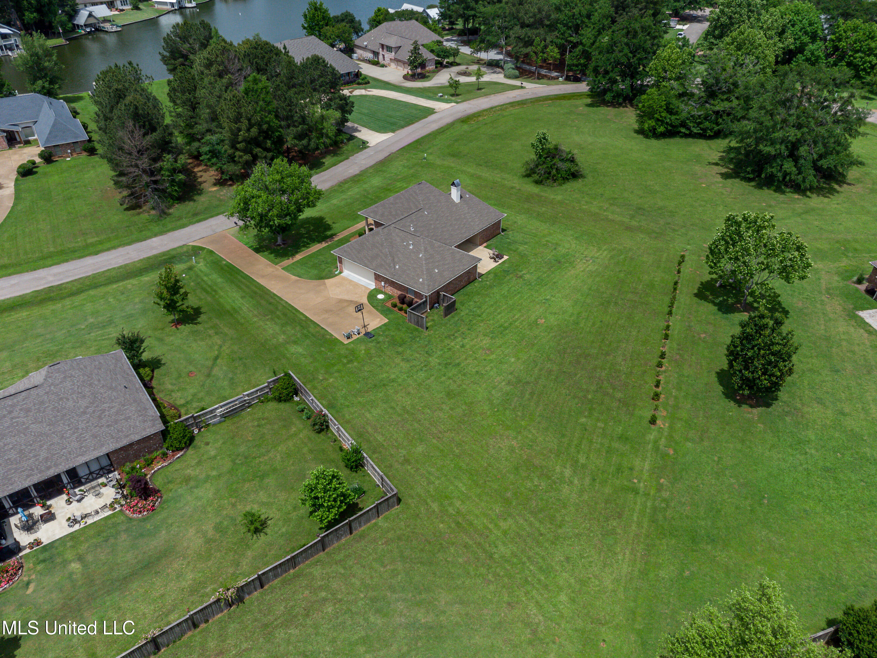 126 Beaufort Circle, Madison, Mississippi image 11