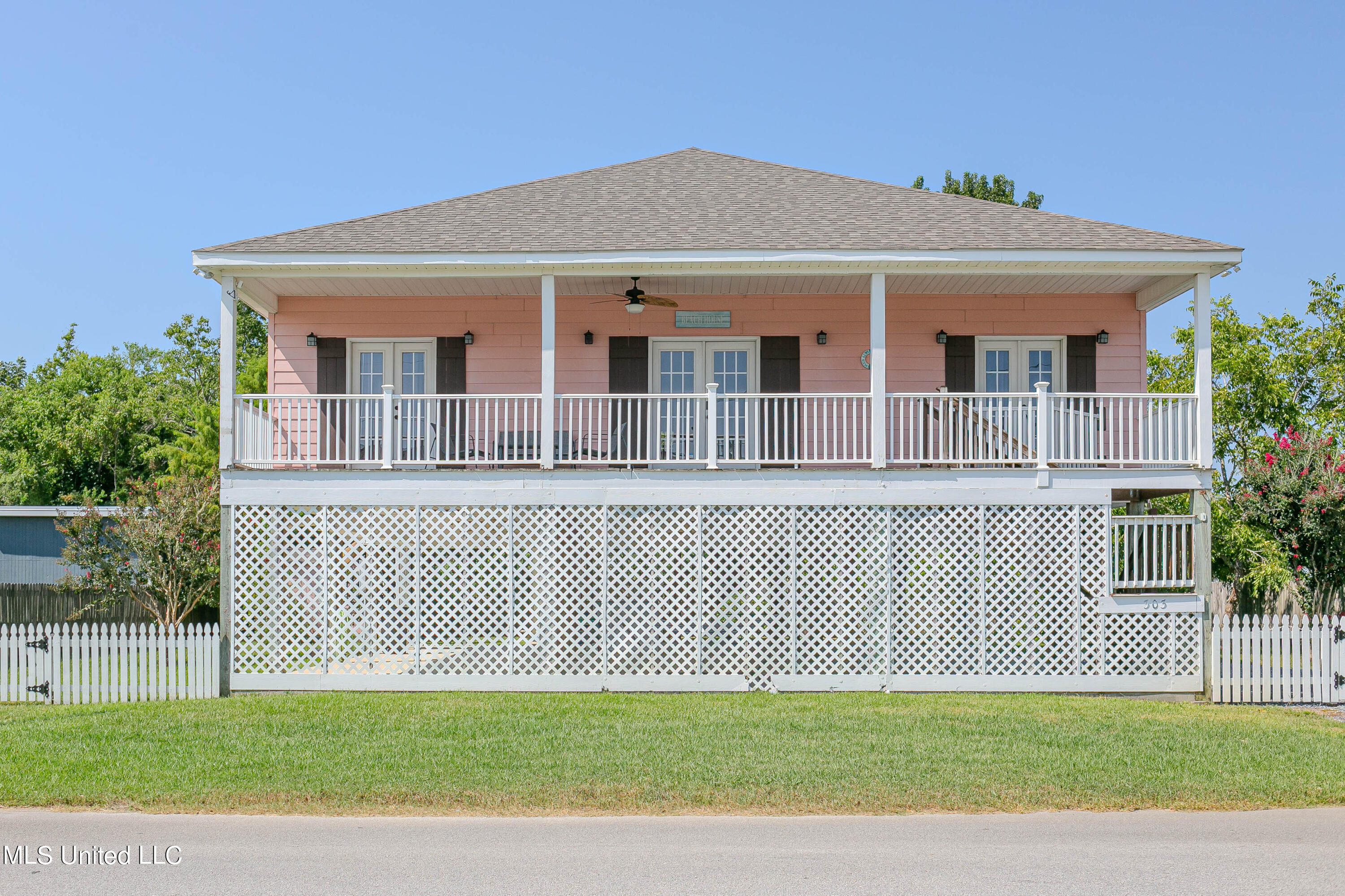 303 St Joseph Street, Waveland, Mississippi image 47