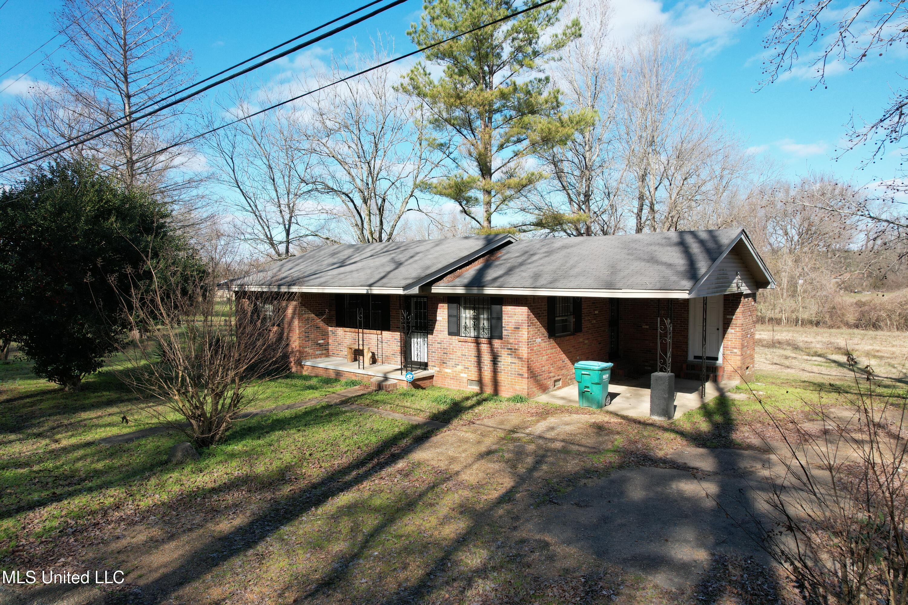 57 S Main St West, Holcomb, Mississippi image 1