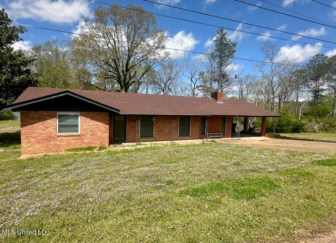 723 Enterprise Drive, Winona, Mississippi image 1