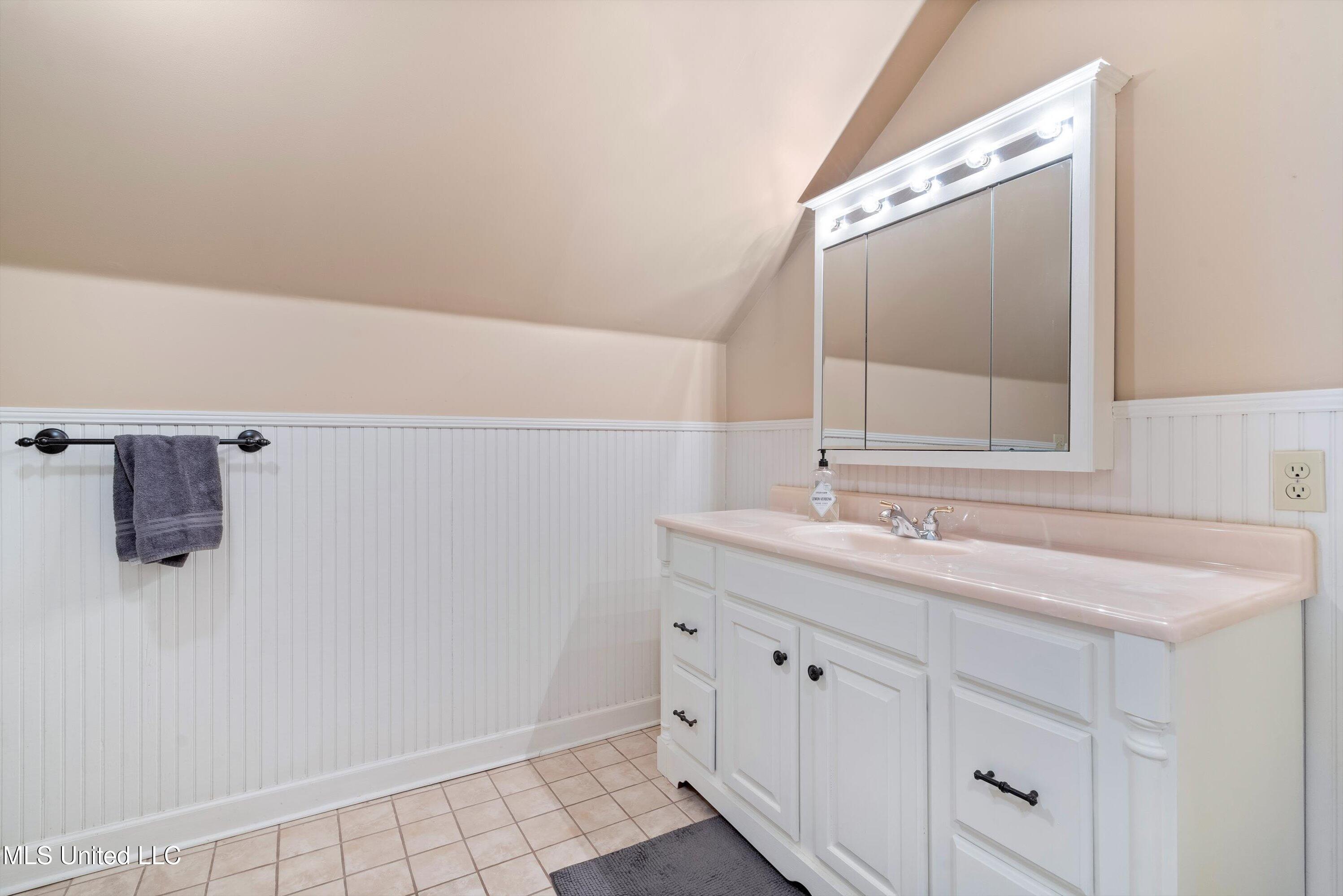 6376 Nellwood Drive, Olive Branch, Mississippi image 29