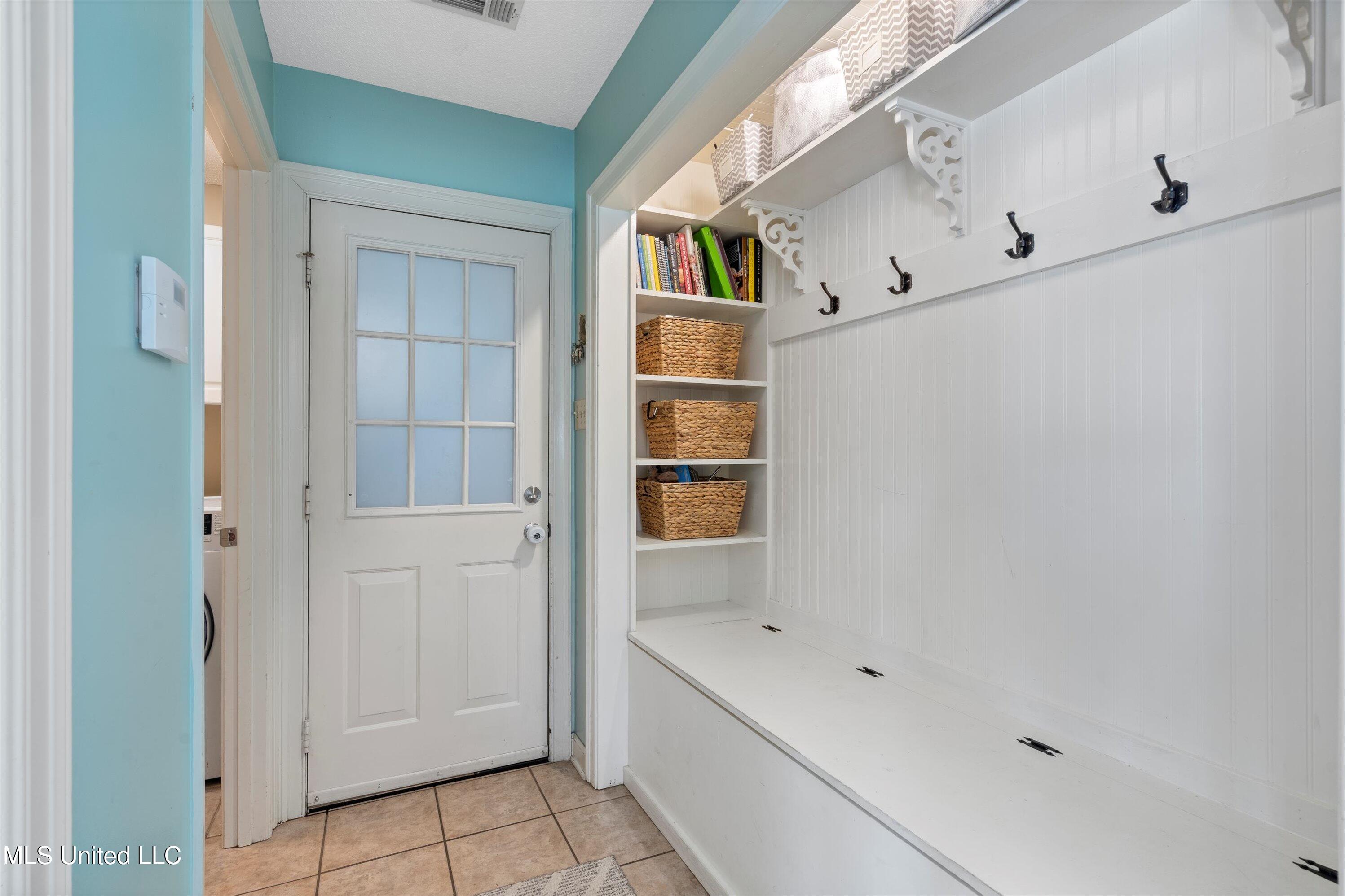 6376 Nellwood Drive, Olive Branch, Mississippi image 20