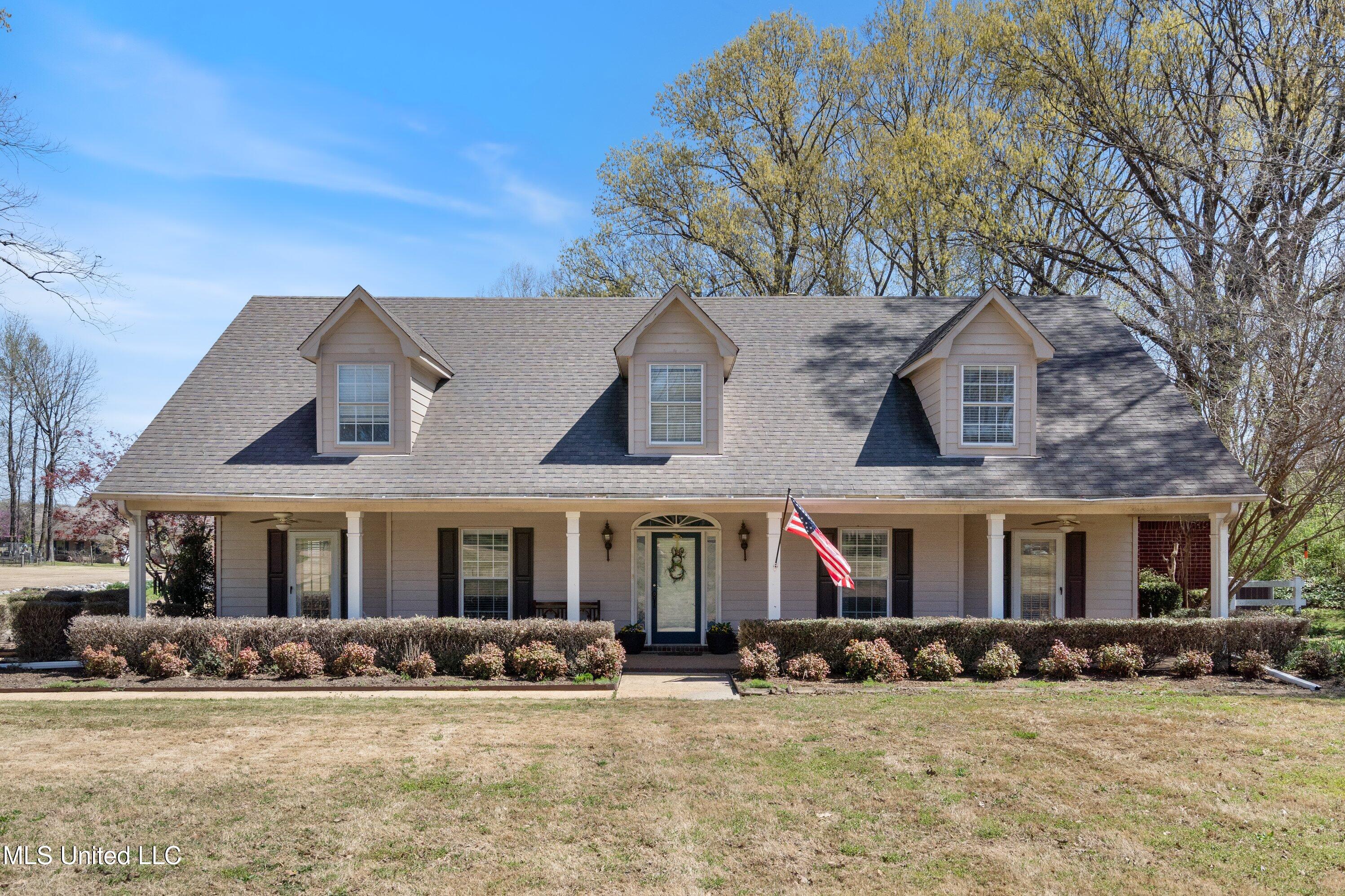 6376 Nellwood Drive, Olive Branch, Mississippi image 1