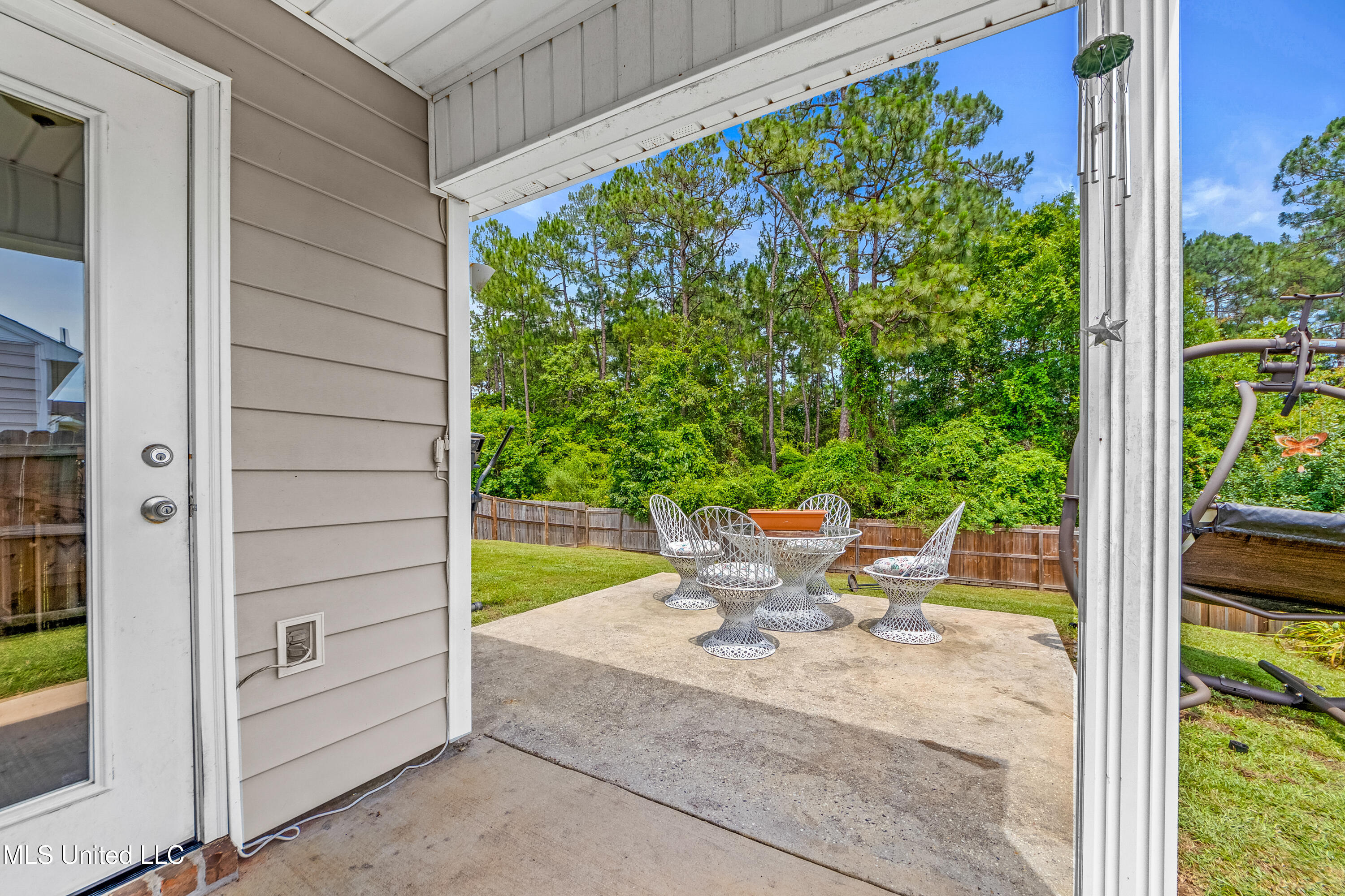 13400 Willow Oak Circle, Gulfport, Mississippi image 5