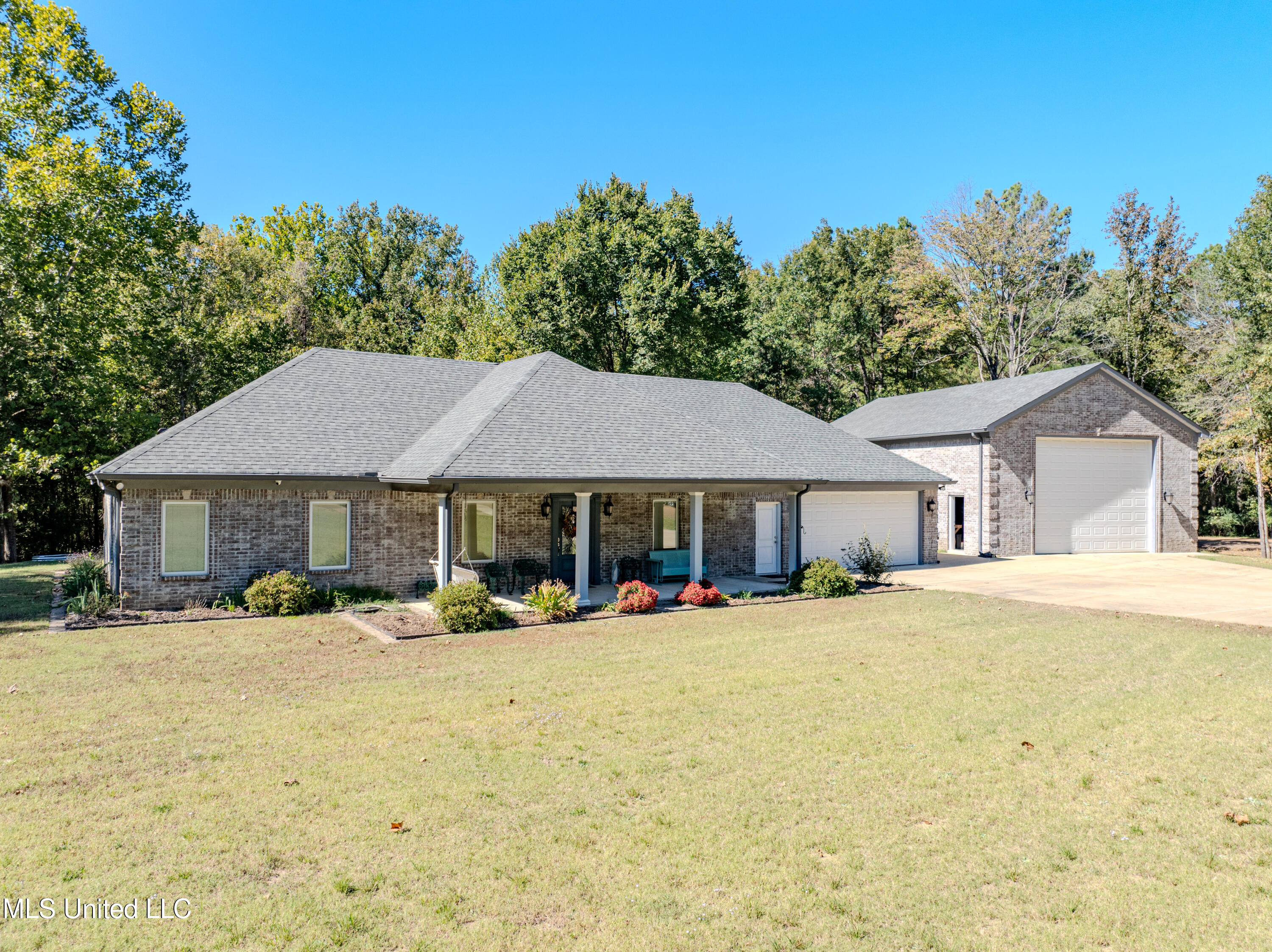 1062 David Road Road, Coldwater, Mississippi image 1