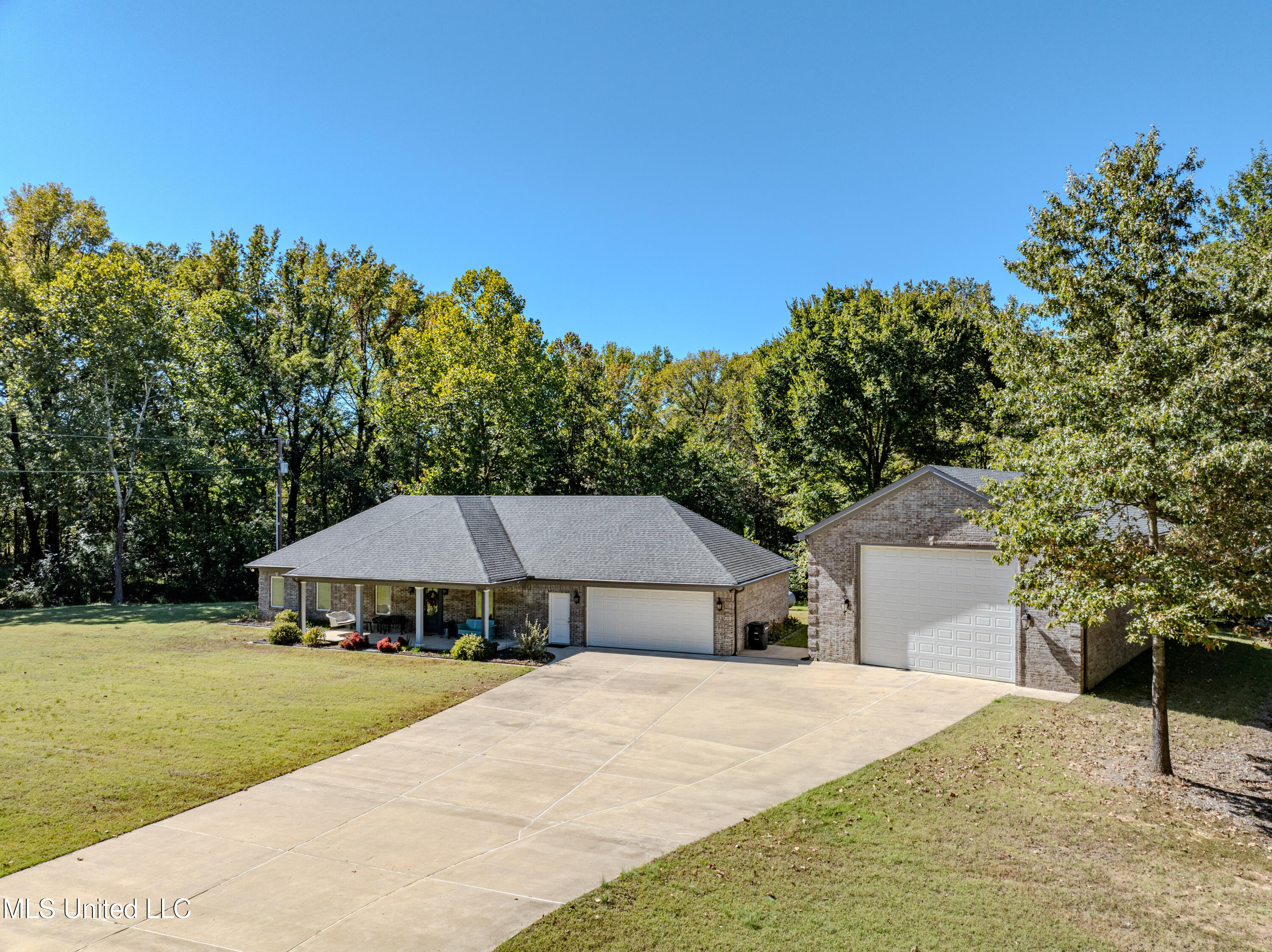 1062 David Road Road, Coldwater, Mississippi image 4