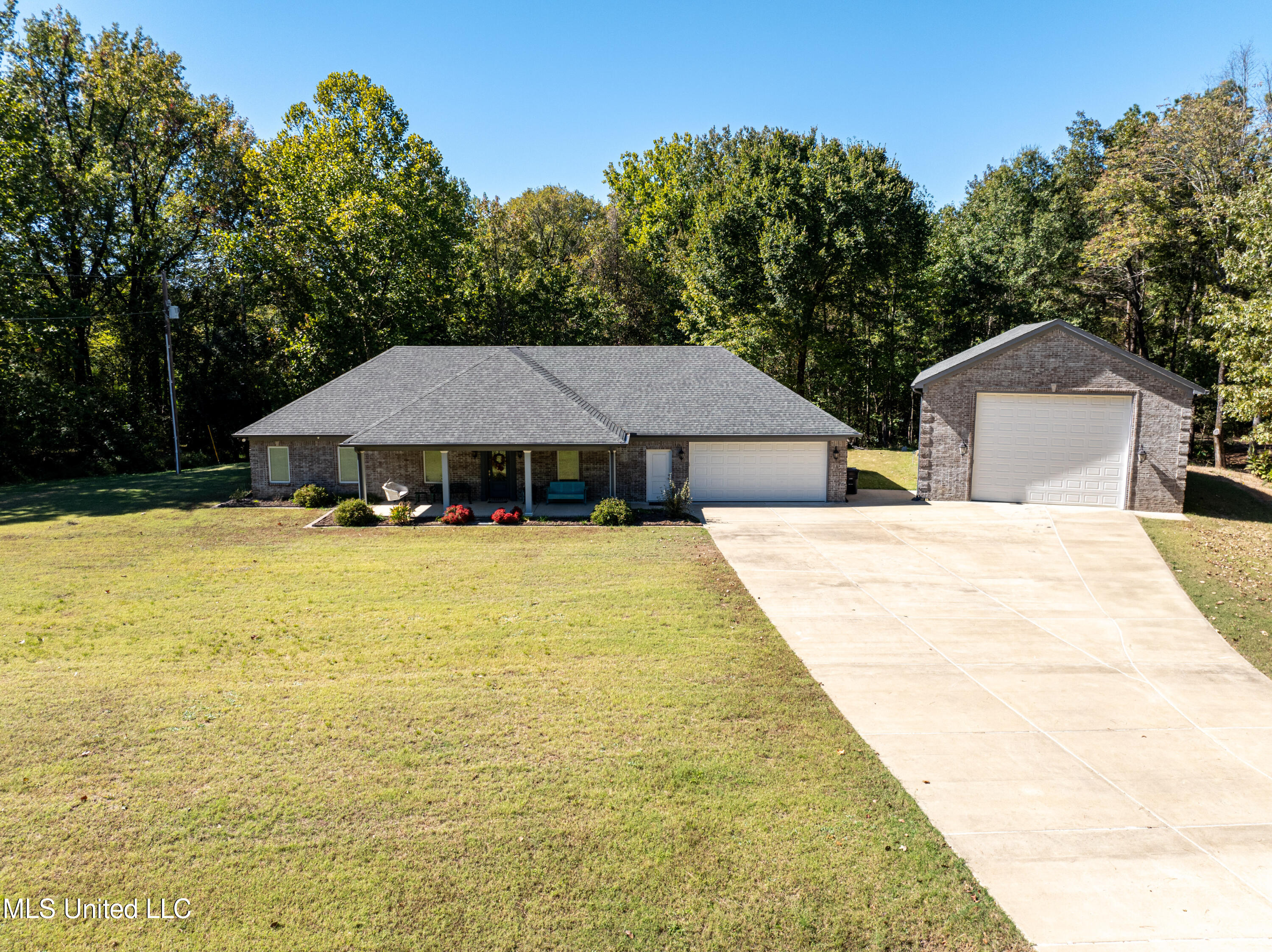 1062 David Road Road, Coldwater, Mississippi image 5