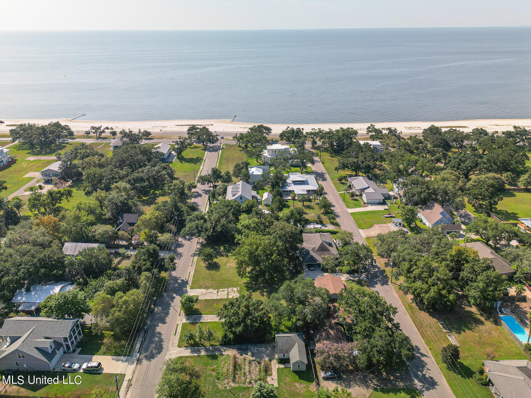 Richards Avenue, Long Beach, Mississippi image 4