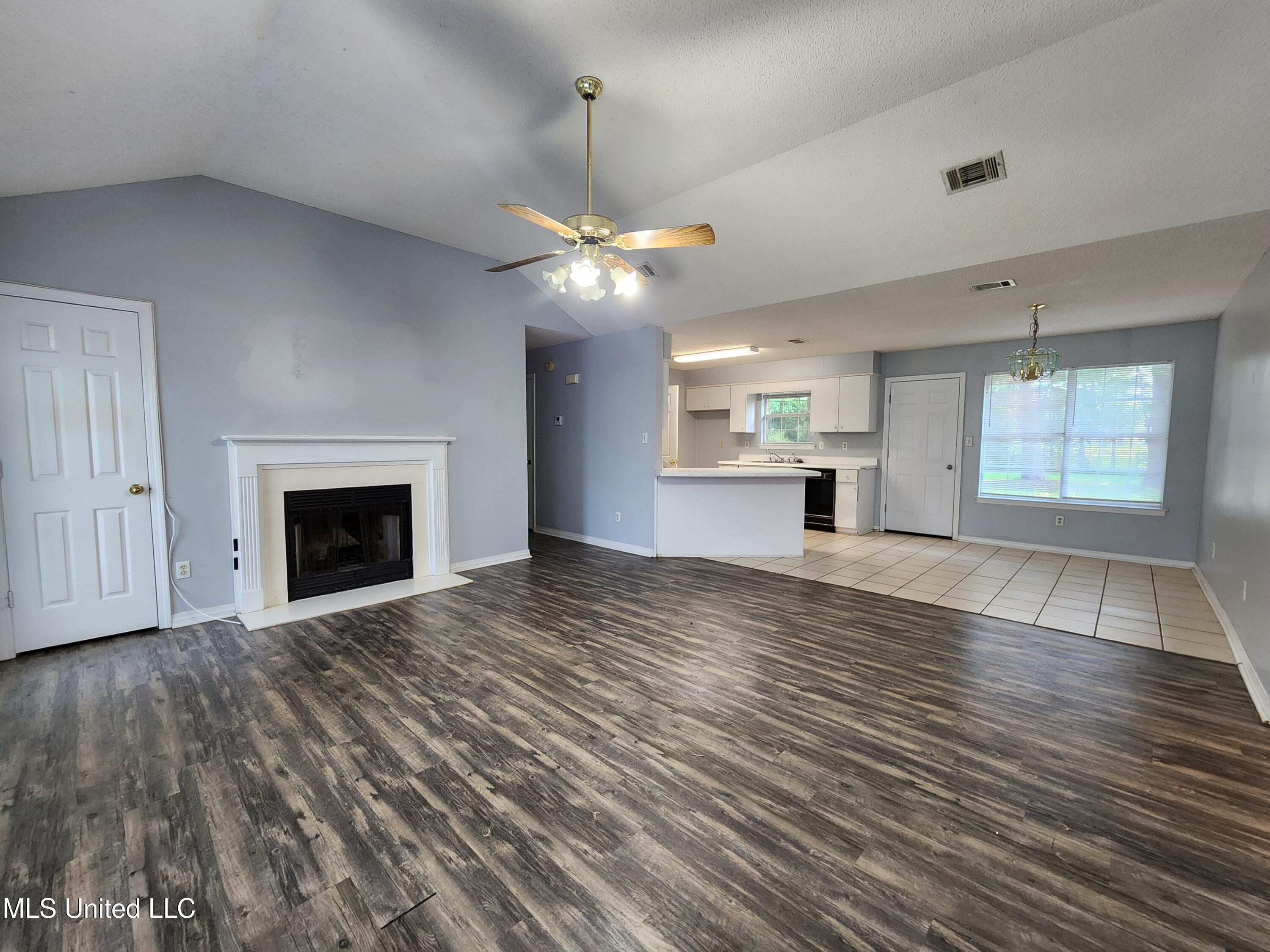 7908 Martin Bluff Road, Gautier, Mississippi image 2