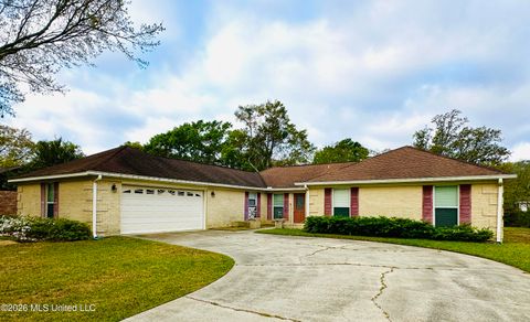 Homes For Sale - 901 Sunfish Street<br/> Pascagoula, MS 39581