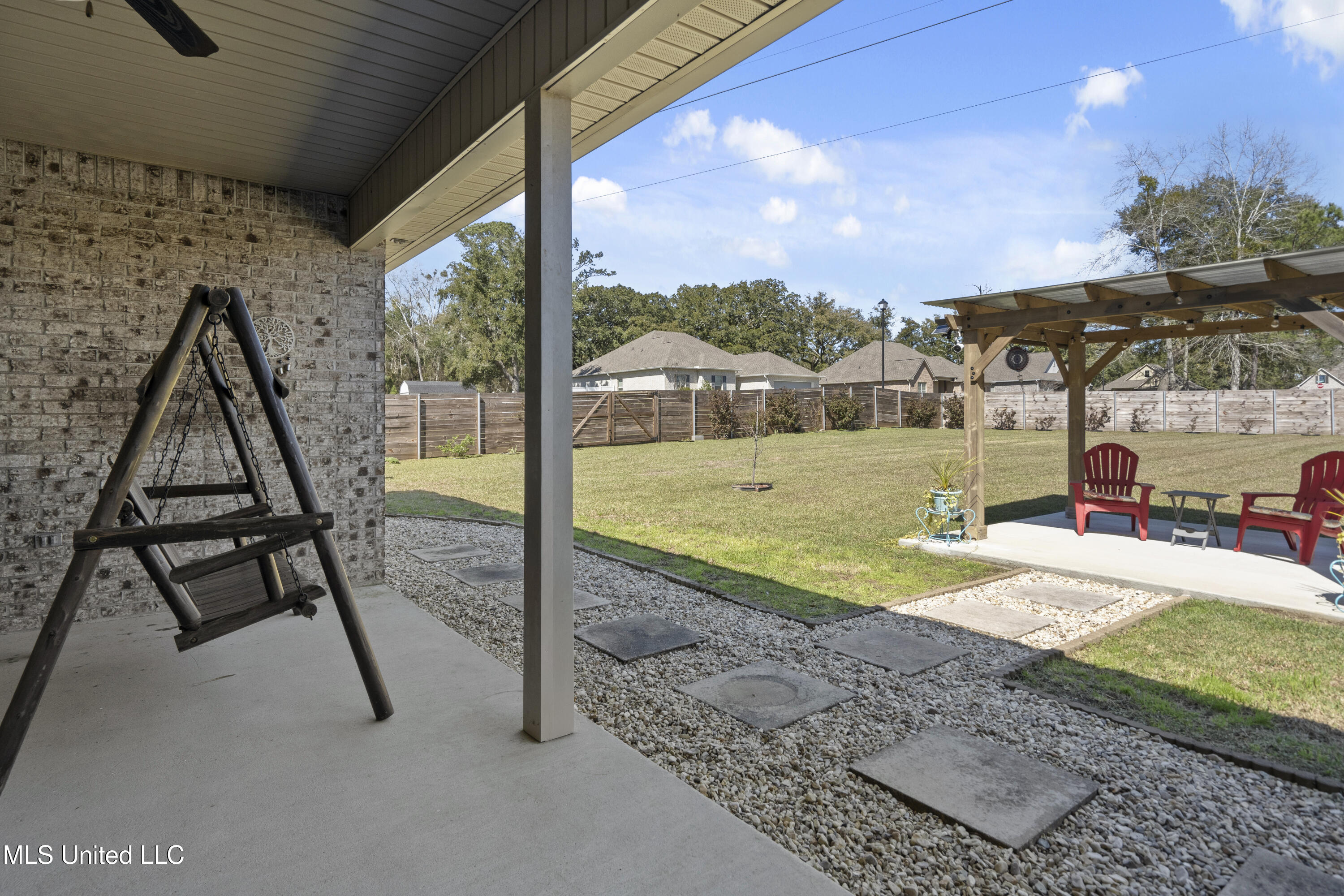 12082 Michael Grace Drive, Gulfport, Mississippi image 8