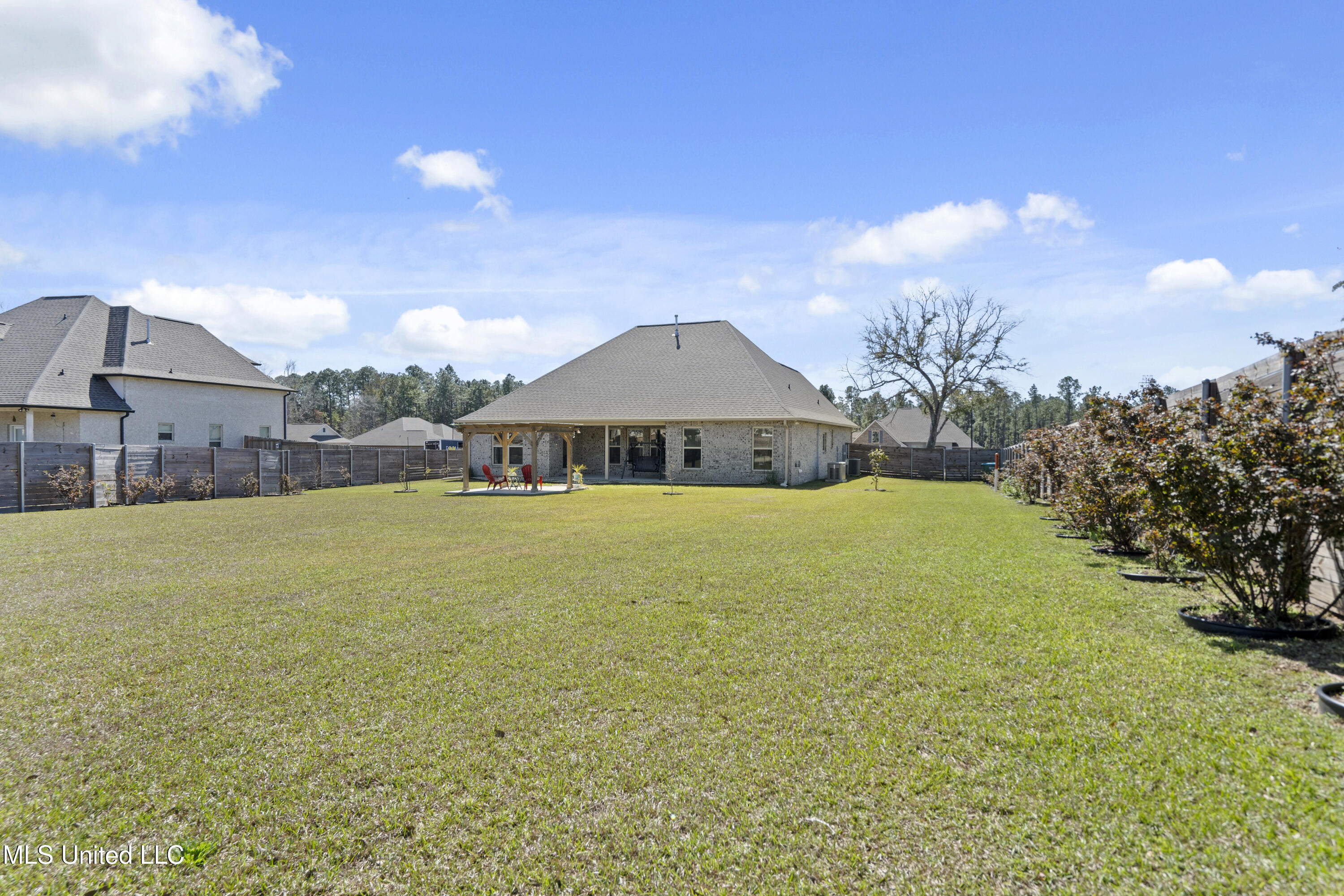 12082 Michael Grace Drive, Gulfport, Mississippi image 7