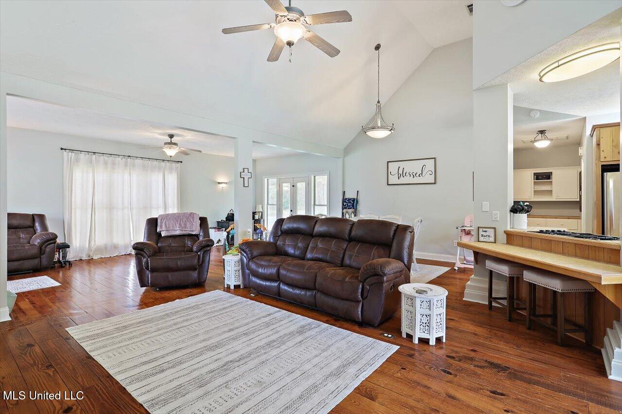 355 Louise Lane, Brandon, Mississippi image 8