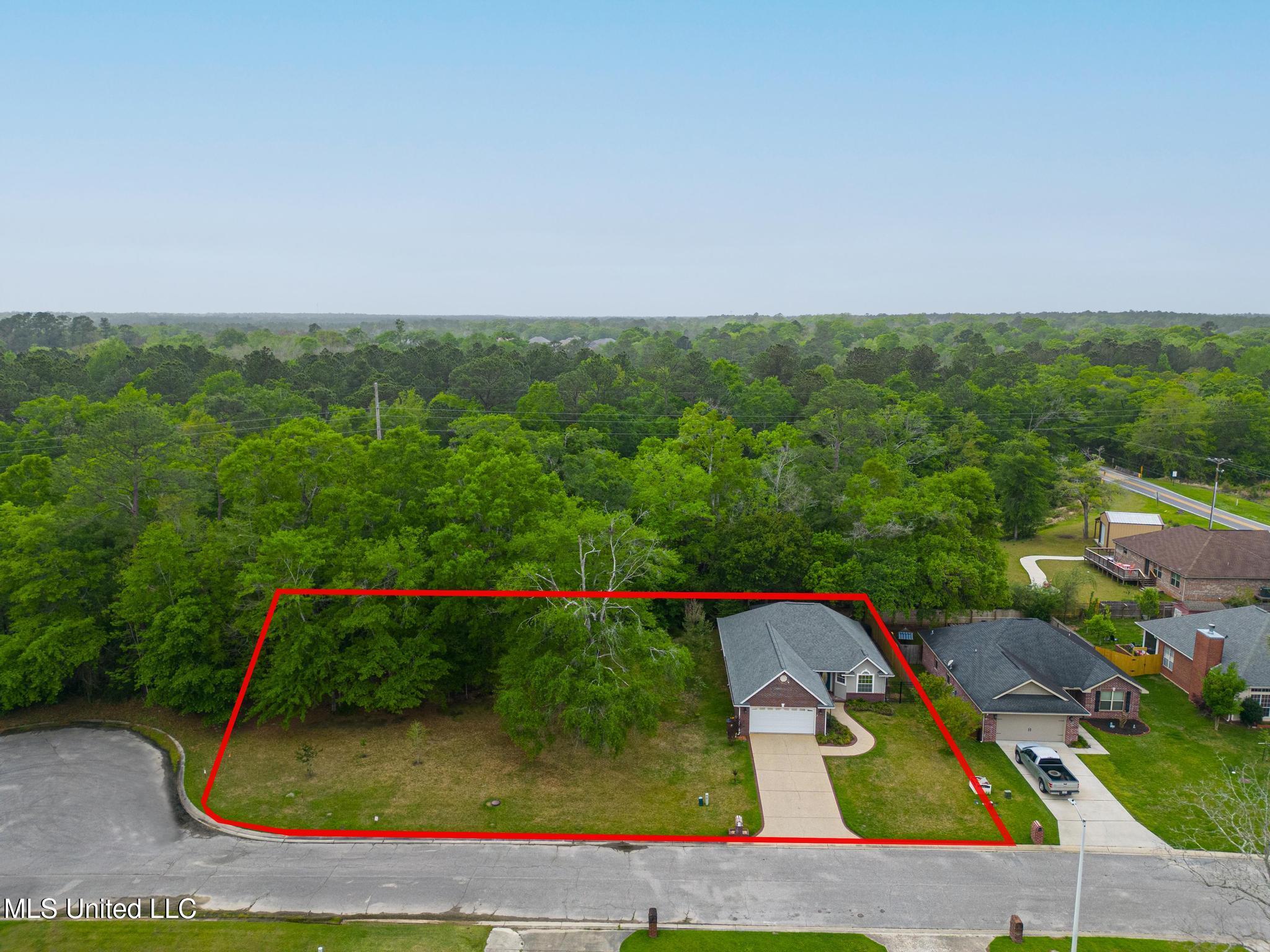 11607 Creekside Cove, Gulfport, Mississippi image 3