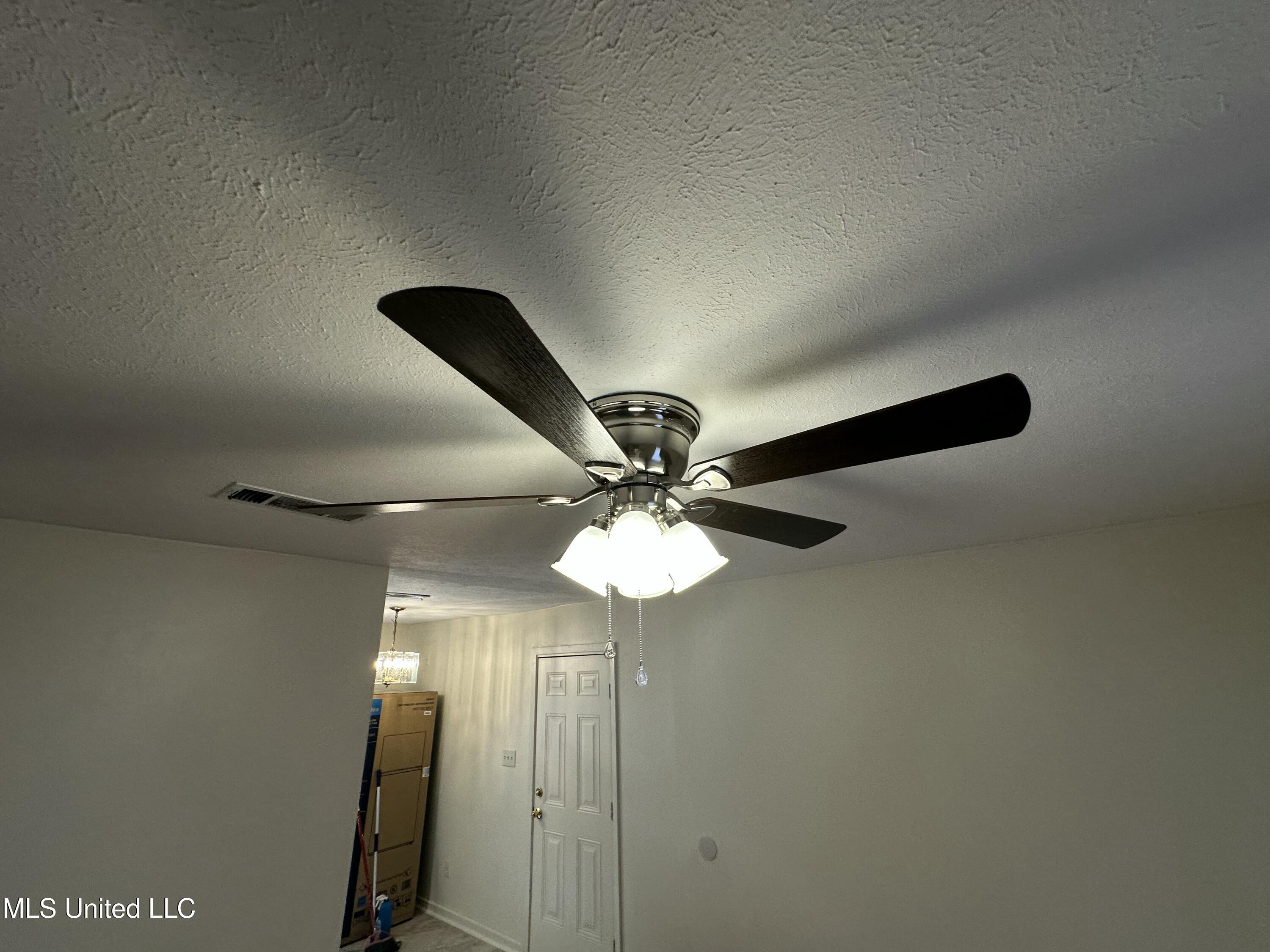 2835 Glenderry Street, Jackson, Mississippi image 38