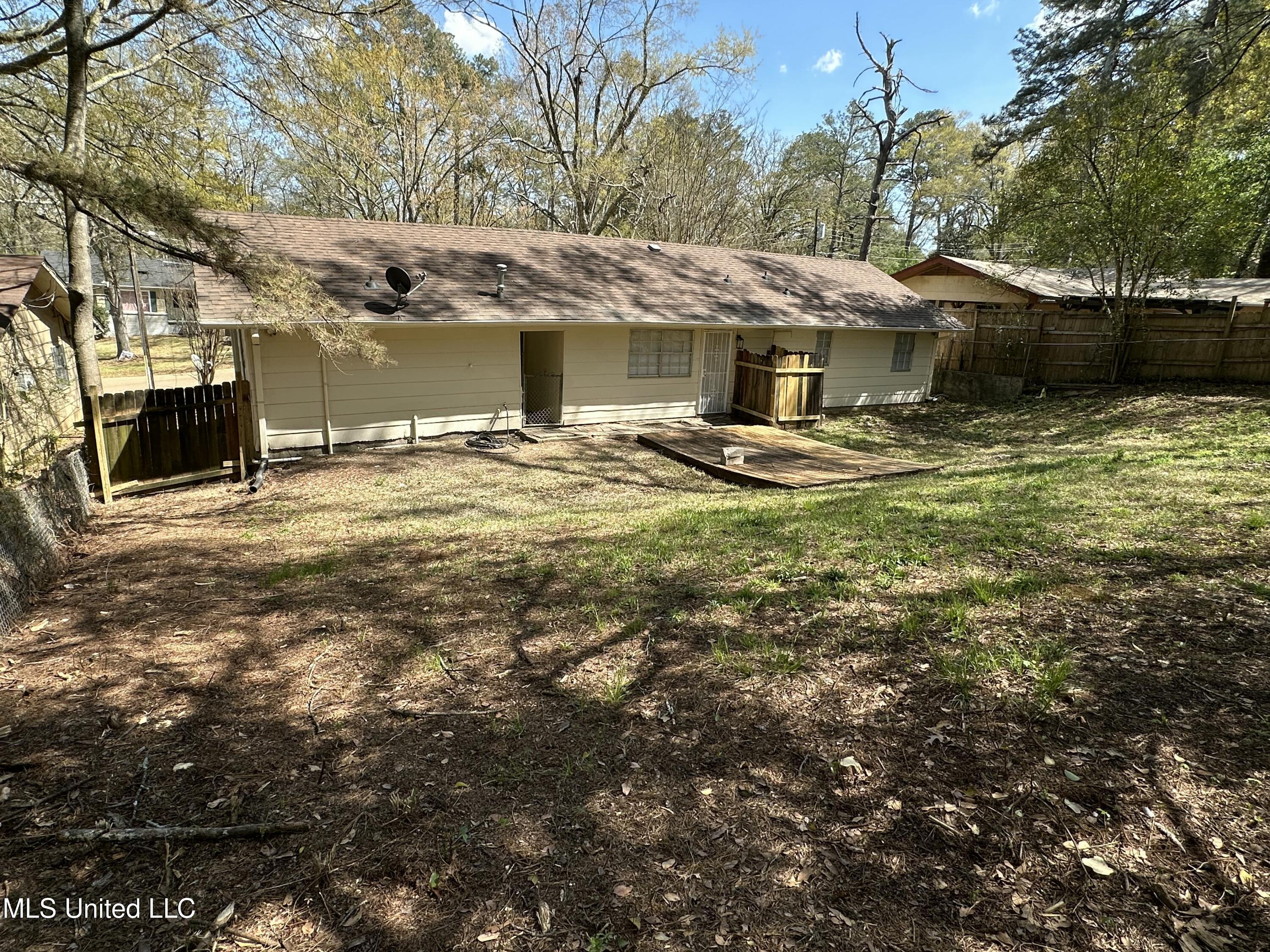 2835 Glenderry Street, Jackson, Mississippi image 34