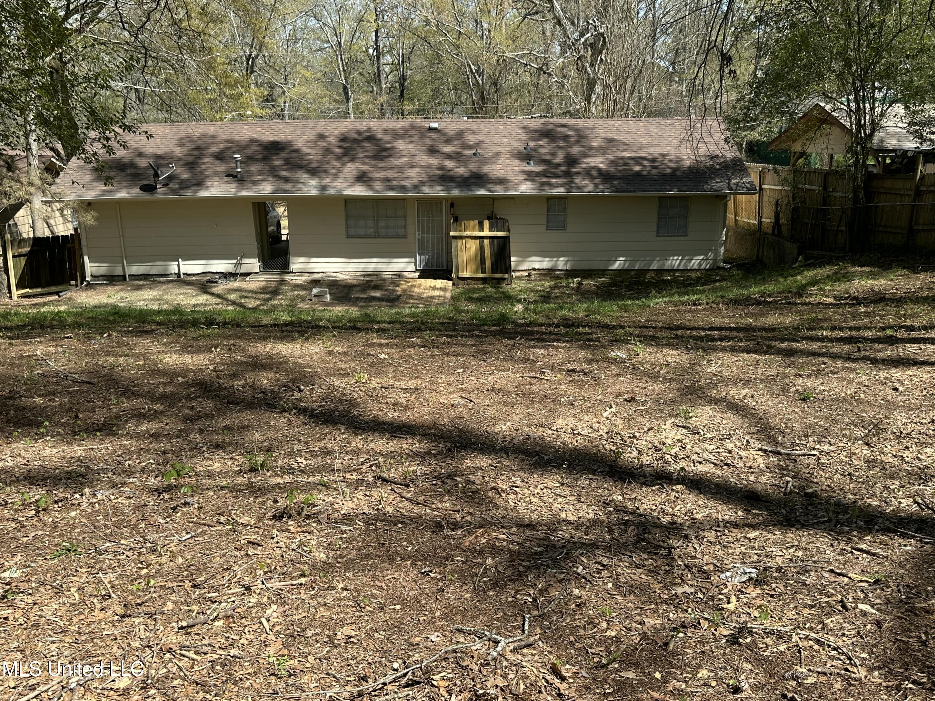 2835 Glenderry Street, Jackson, Mississippi image 35