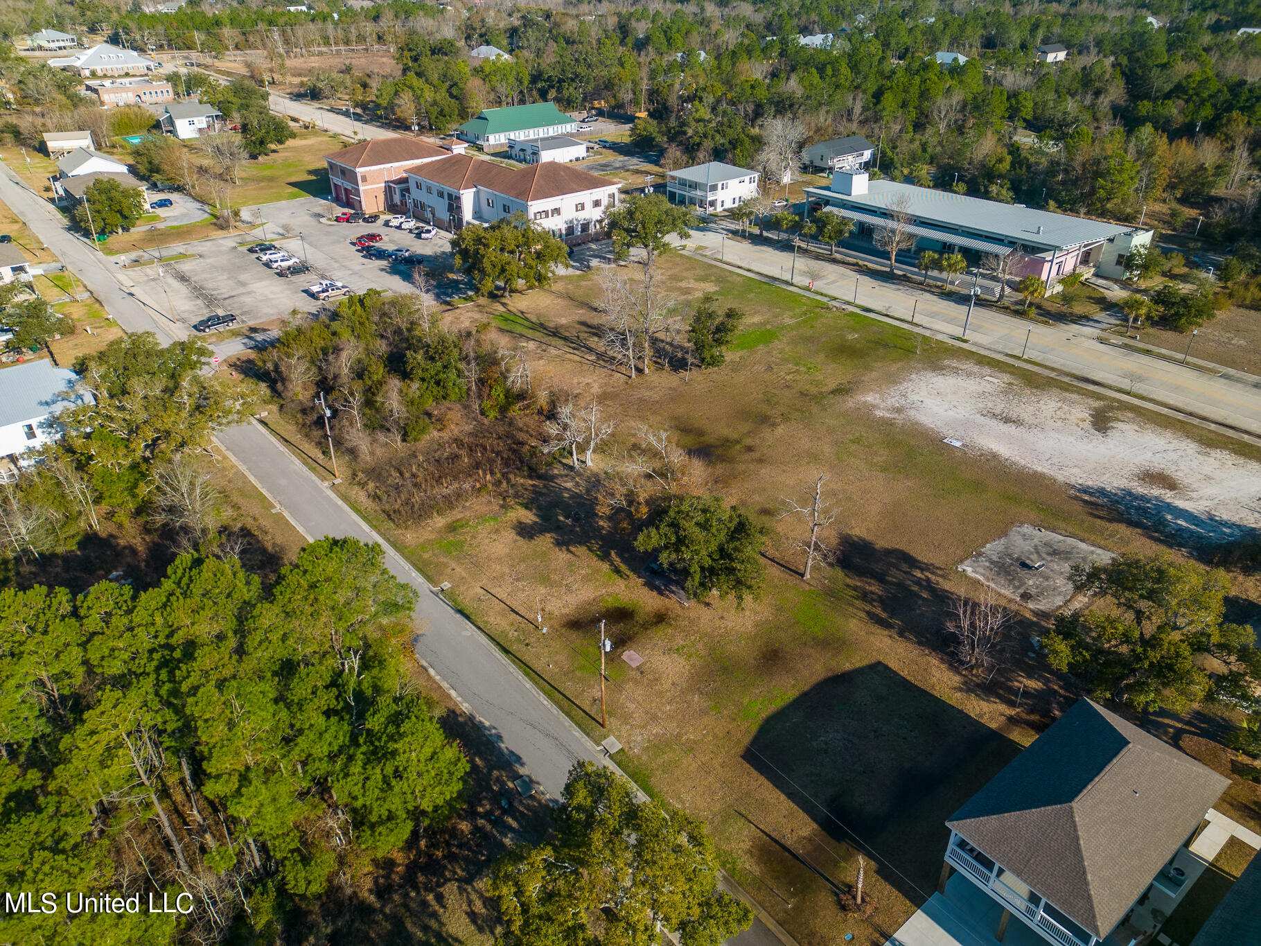 206 St Joseph Street, Waveland, Mississippi image 3