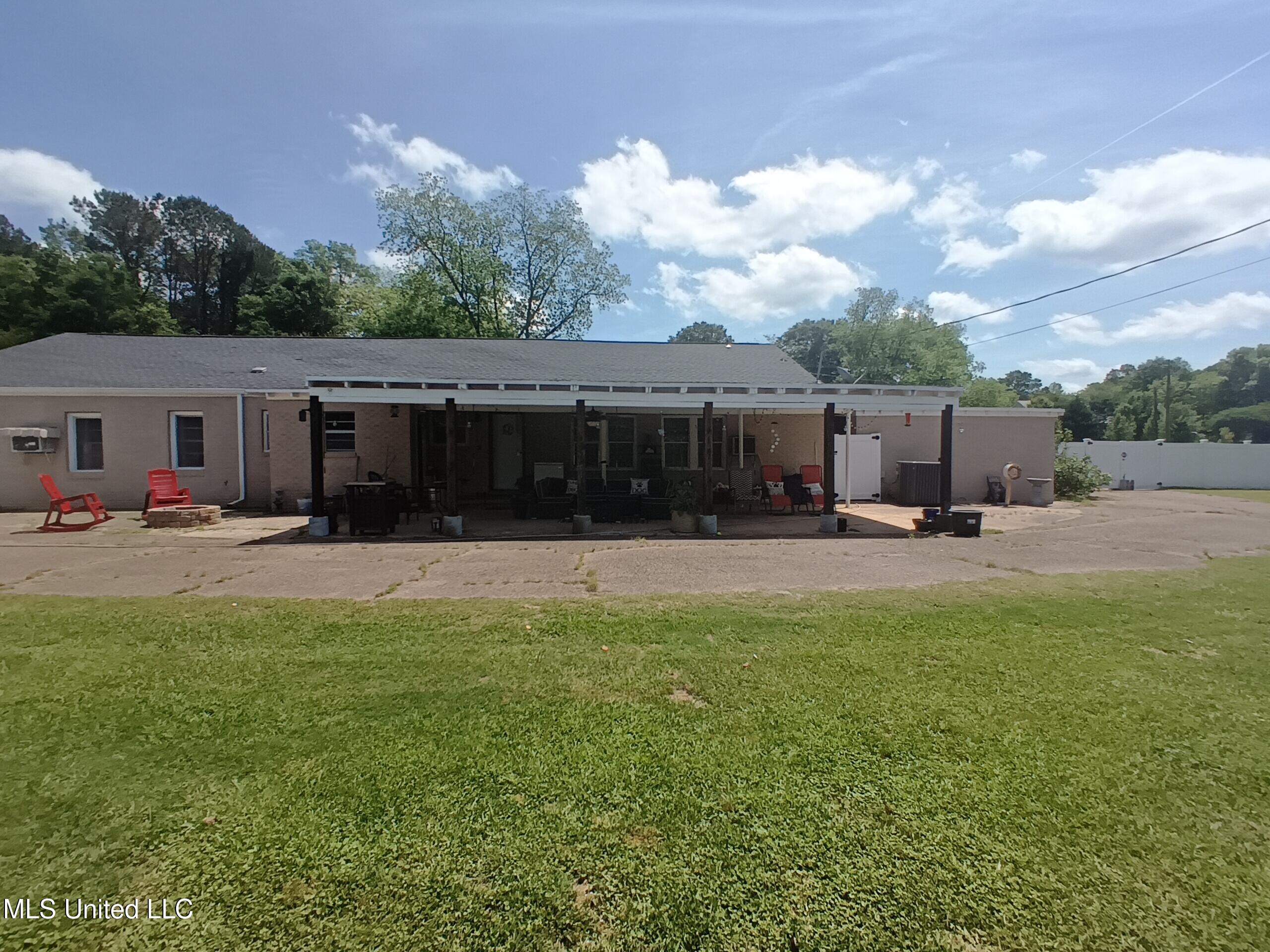 706 S Decatur Street, Union, Mississippi image 2