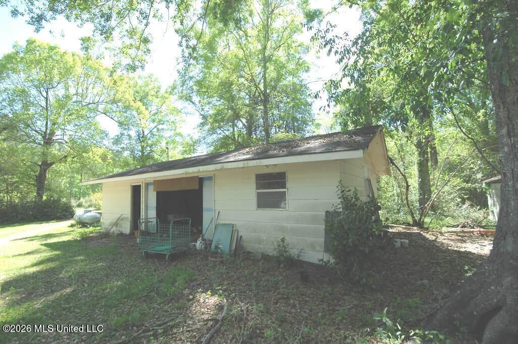 1083 Highway 35