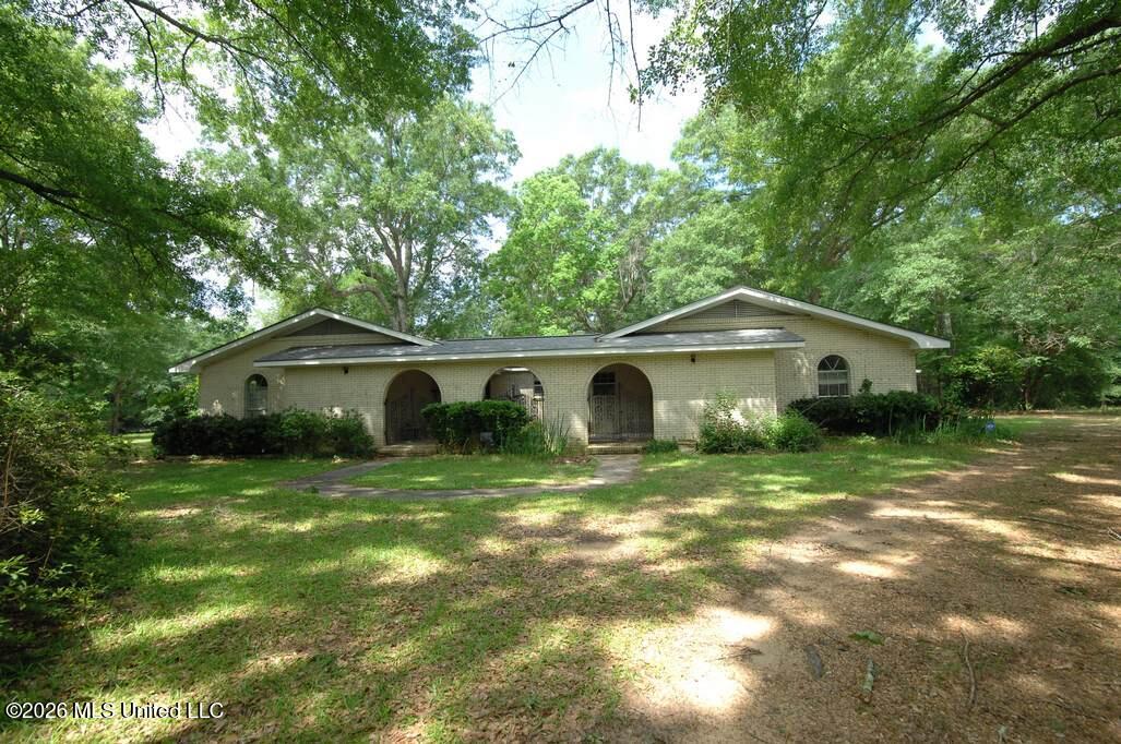1083 Highway 35