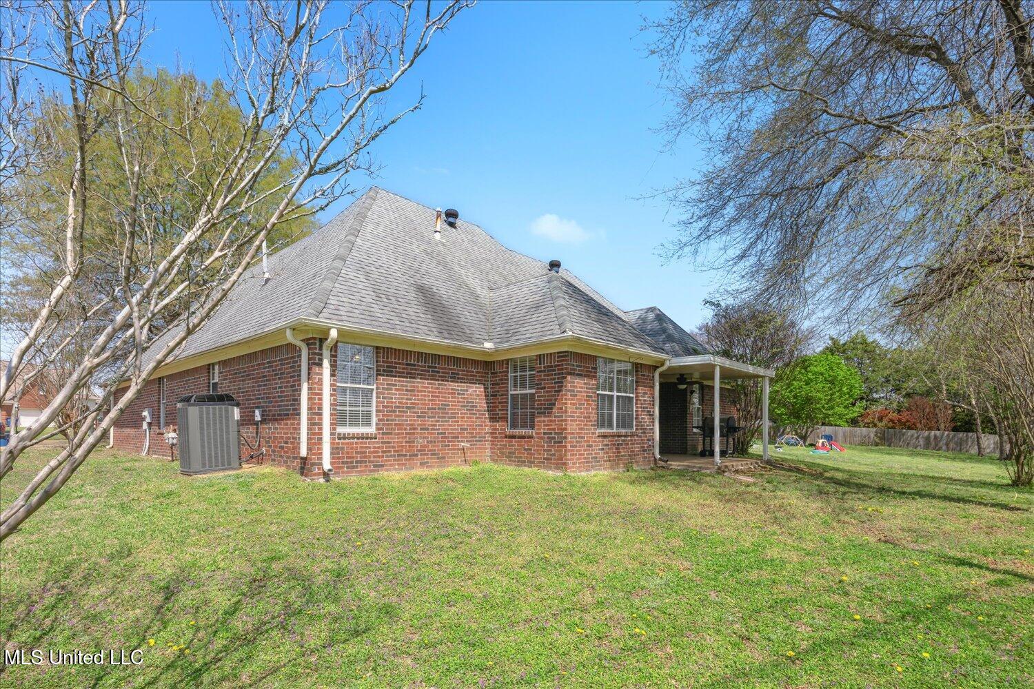 8850 Travis Drive, Olive Branch, Mississippi image 31