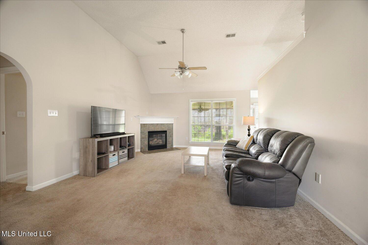 8850 Travis Drive, Olive Branch, Mississippi image 8