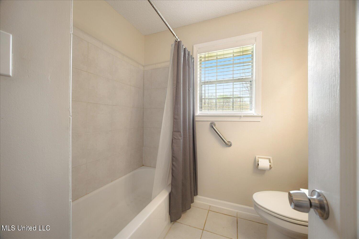 8850 Travis Drive, Olive Branch, Mississippi image 21