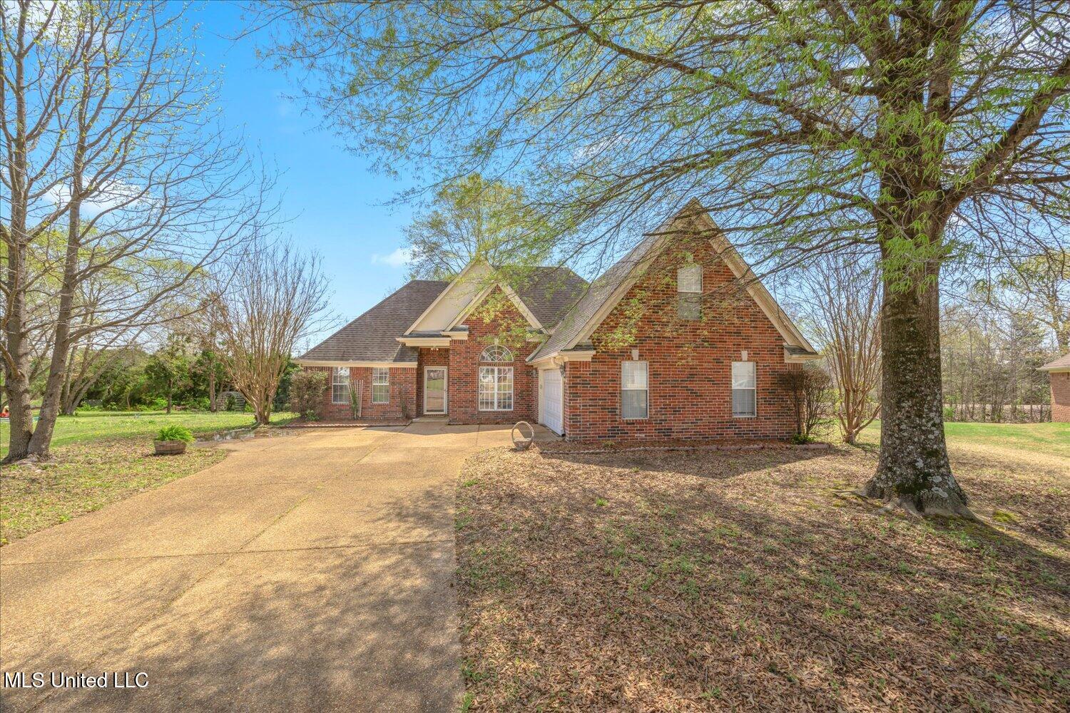 8850 Travis Drive, Olive Branch, Mississippi image 2