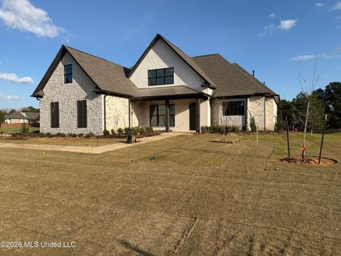 Homes For Sale - 172 Leslie Drive<br/> Flowood, MS 39232