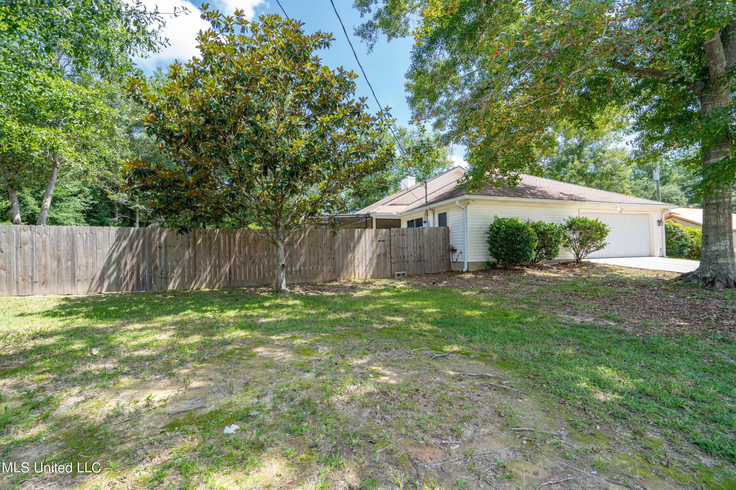 10986 Ala Moana Street, Diamondhead, Mississippi image 7