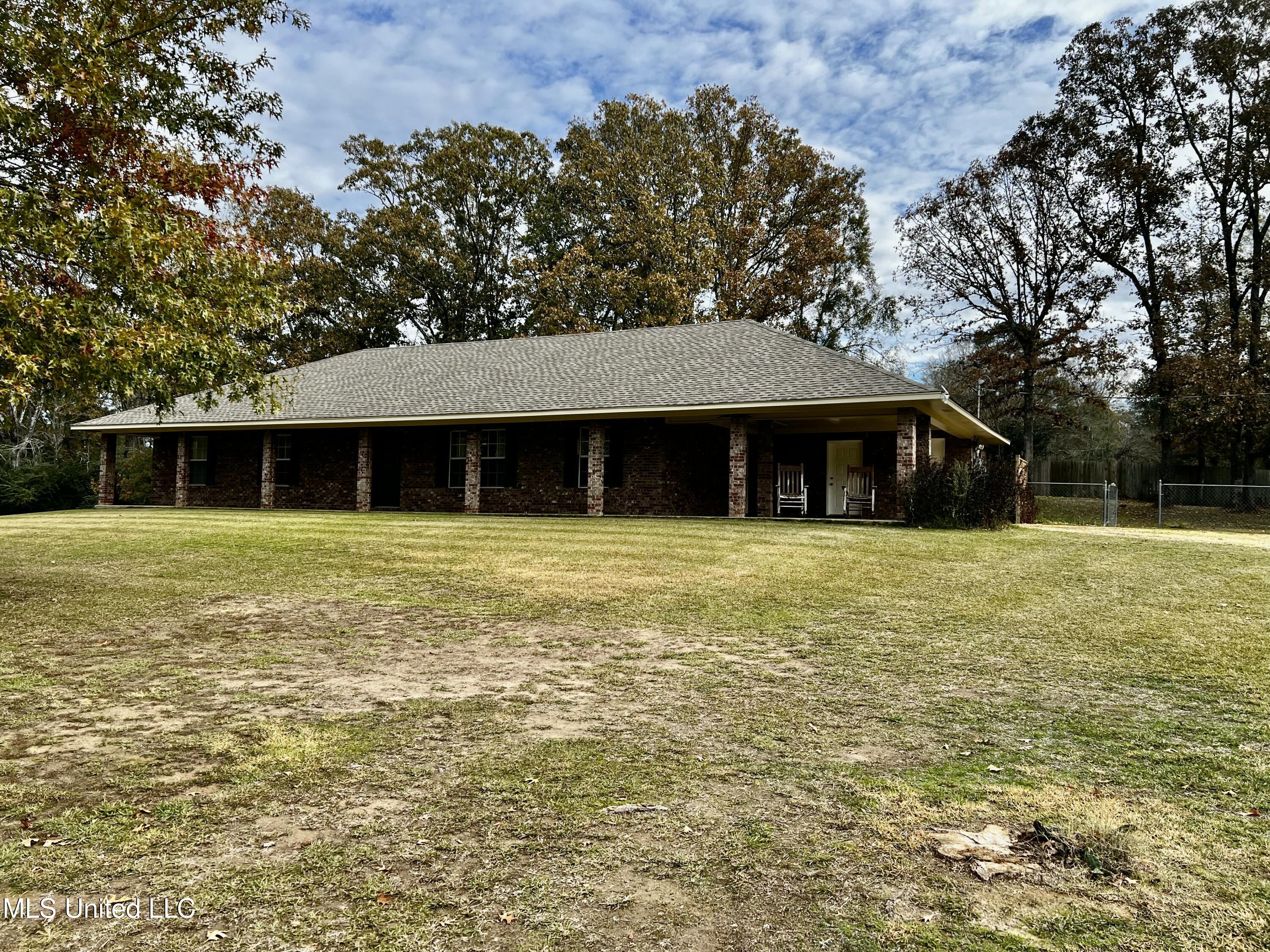 133 Mcgee Lane, Florence, Mississippi image 1