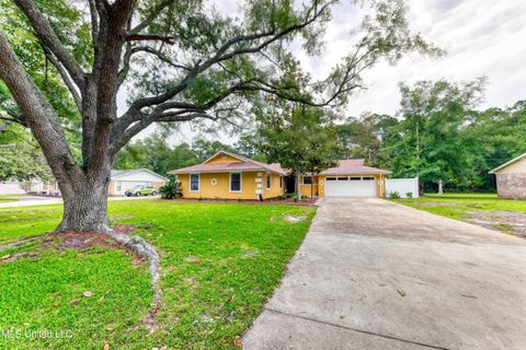 Single Family Residence in Ocean Springs MS 110 Braeburn Drive.jpg