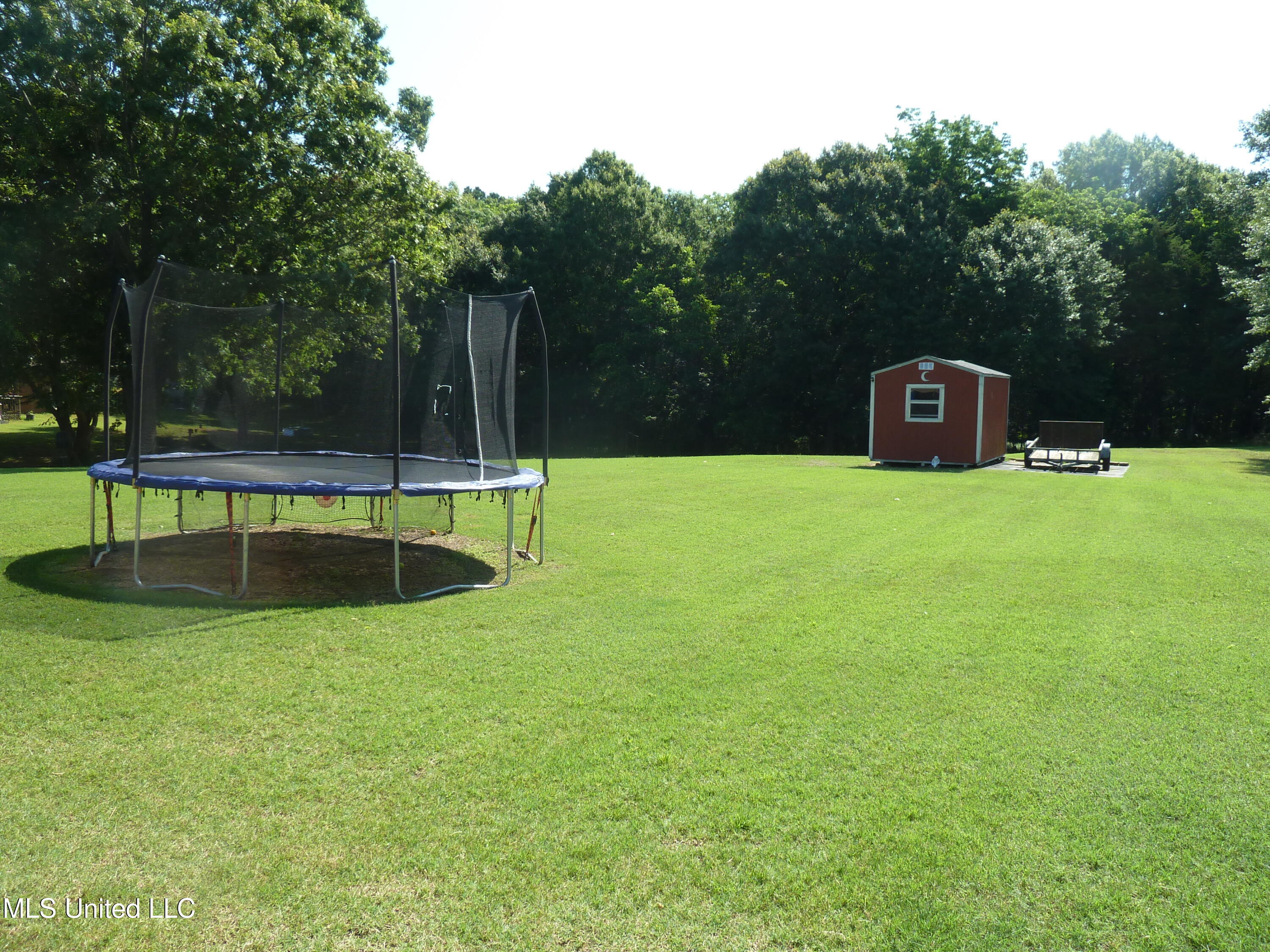 104 Leslie Drive, Senatobia, Mississippi image 30