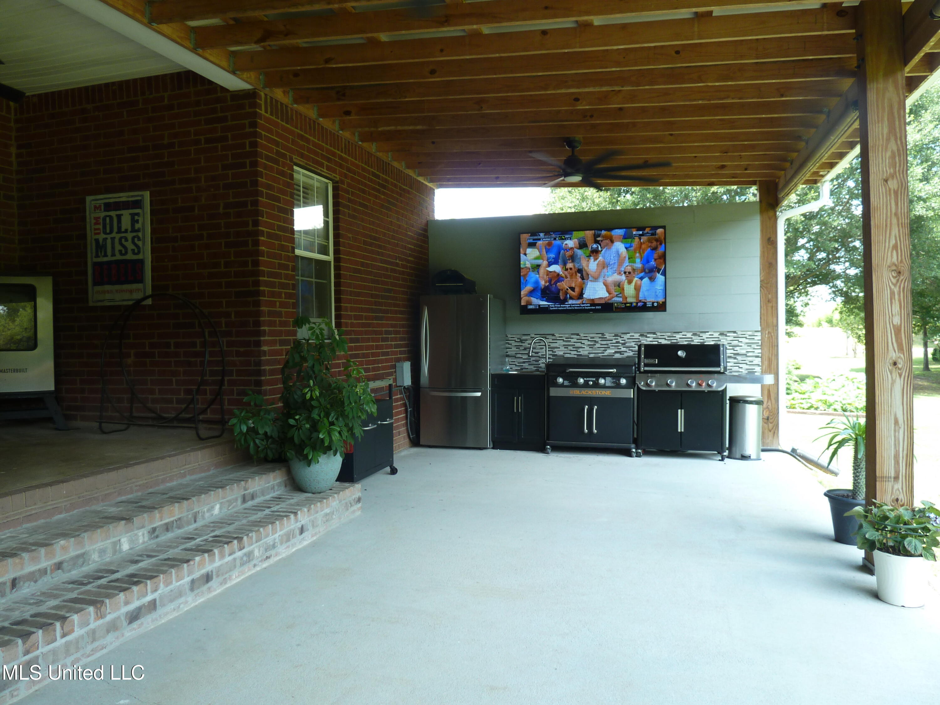 104 Leslie Drive, Senatobia, Mississippi image 32