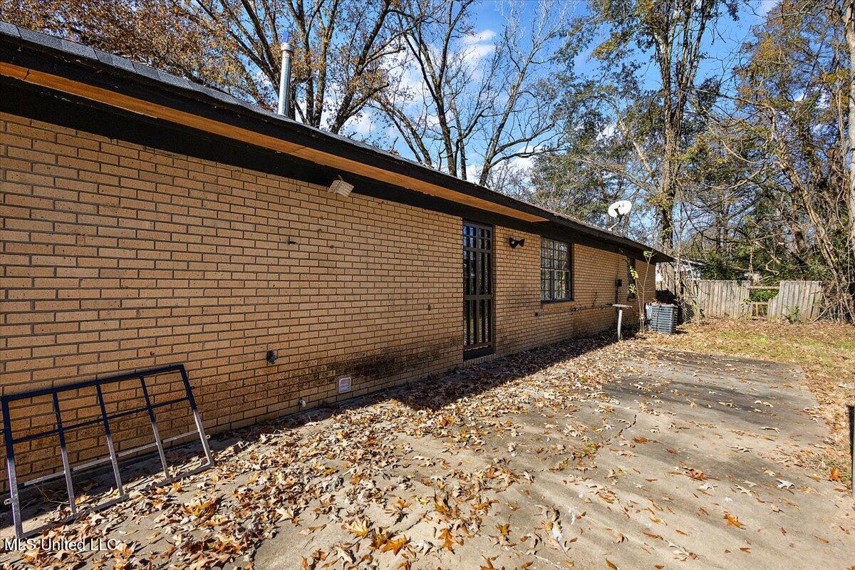 2710 Charleston Drive, Jackson, Mississippi image 18