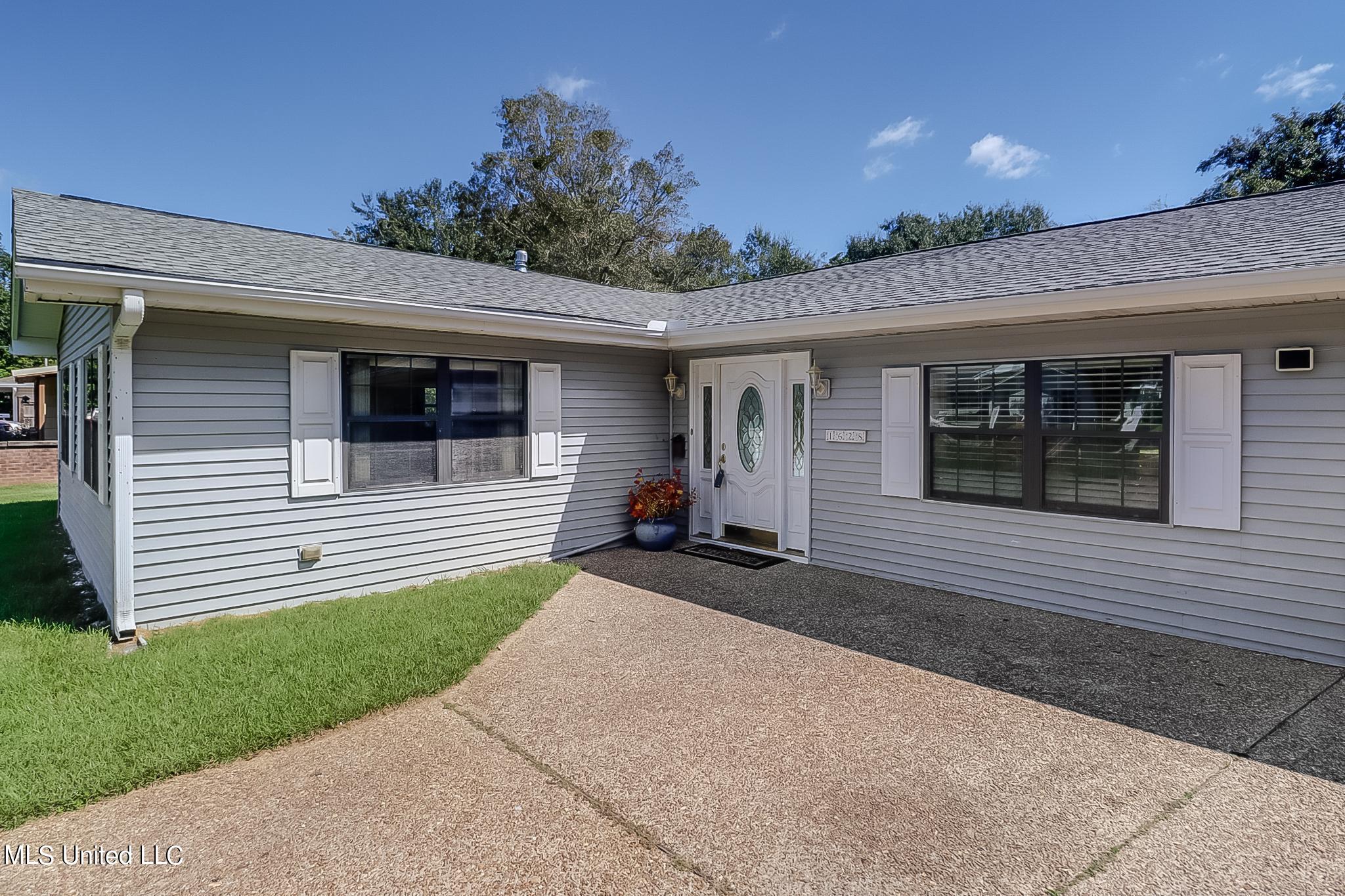 1628 Courthouse Road, Gulfport, Mississippi image 2