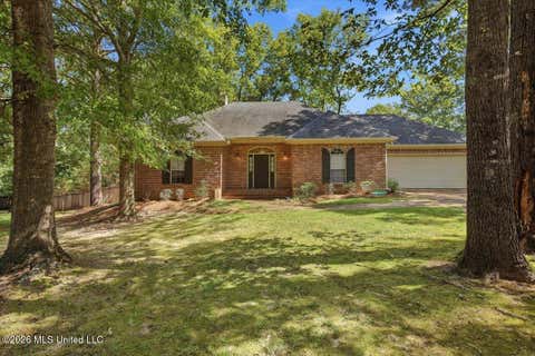 Homes For Sale - 101 Oakmont Drive<br/> Madison County, Madison, MS 39110