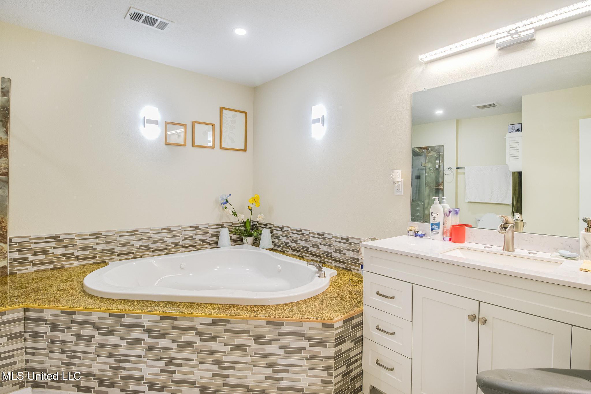 55 Woodforest Drive, Gulfport, Mississippi image 19
