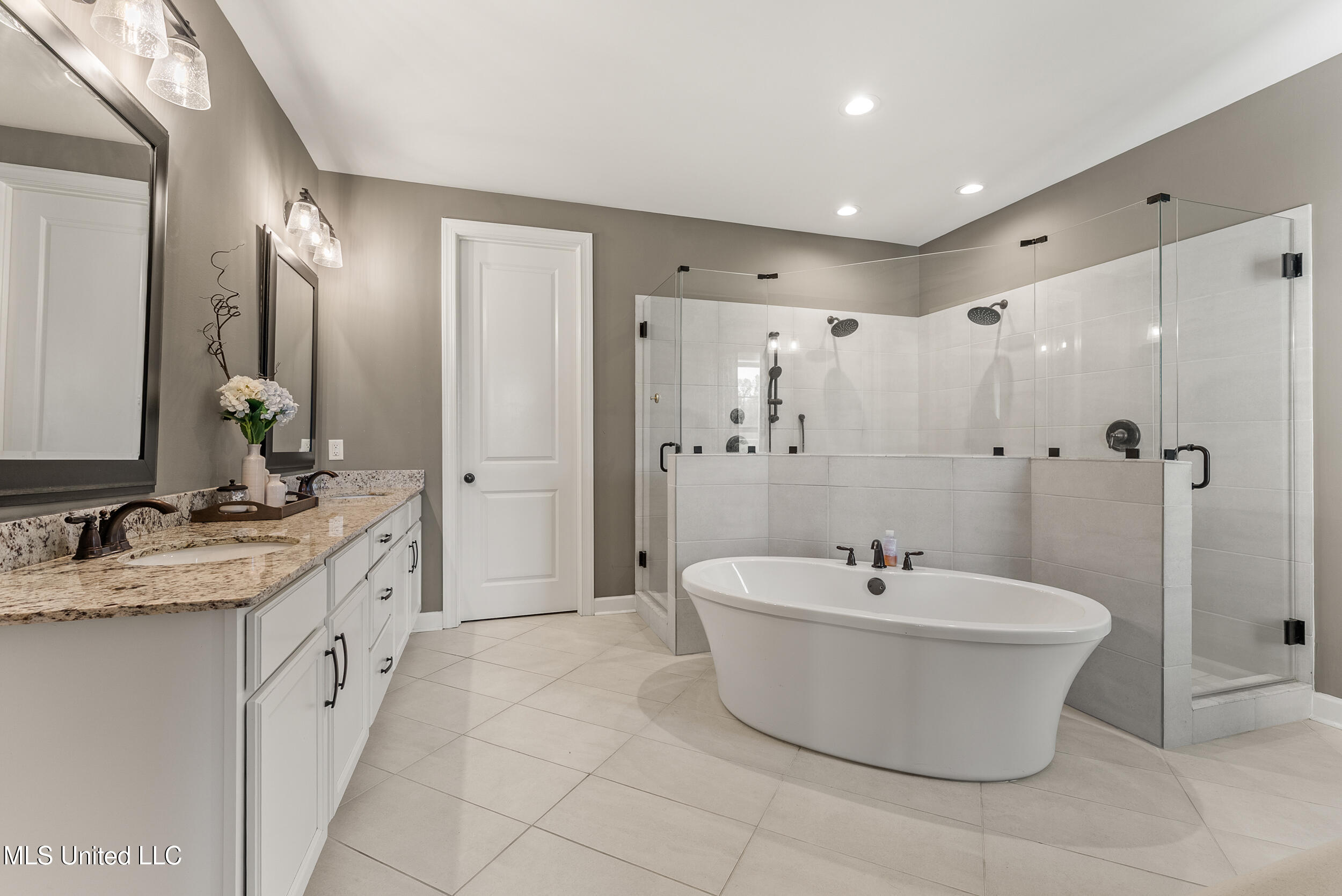 9931 Cypress Willow Cove, Olive Branch, Mississippi image 22