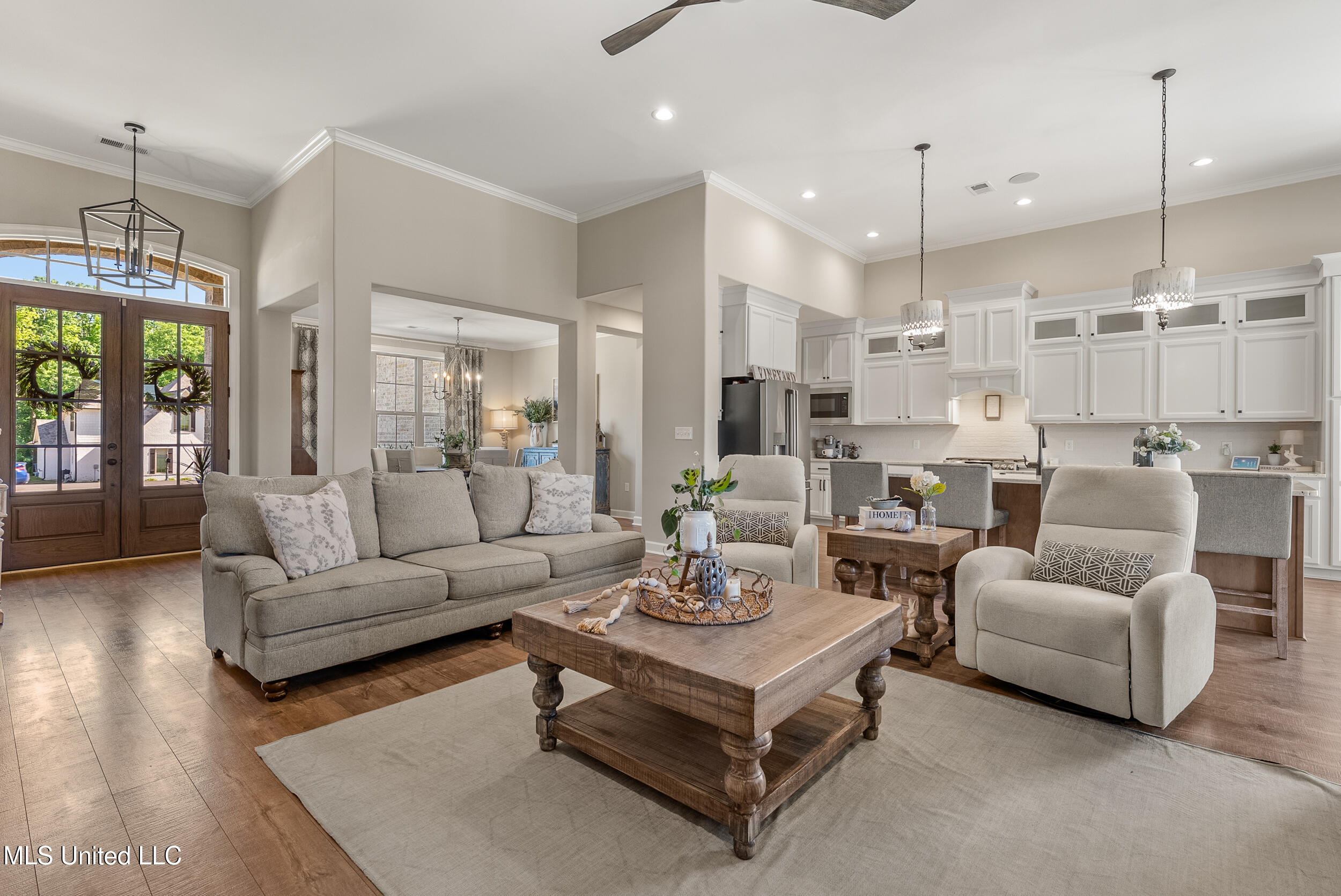 9931 Cypress Willow Cove, Olive Branch, Mississippi image 12