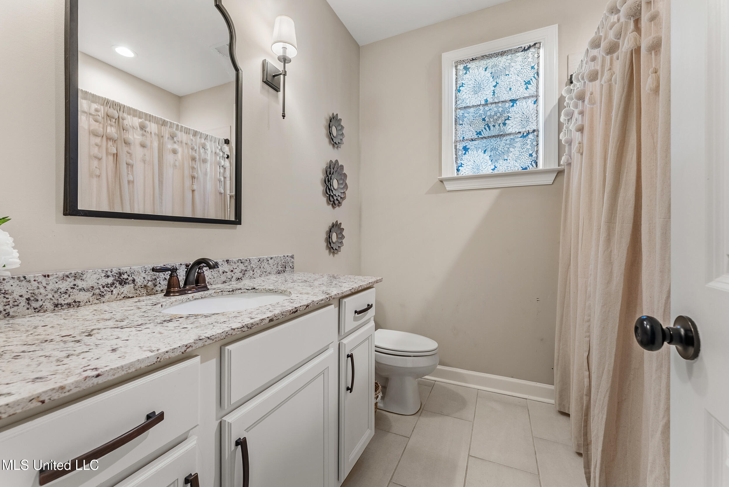 9931 Cypress Willow Cove, Olive Branch, Mississippi image 27