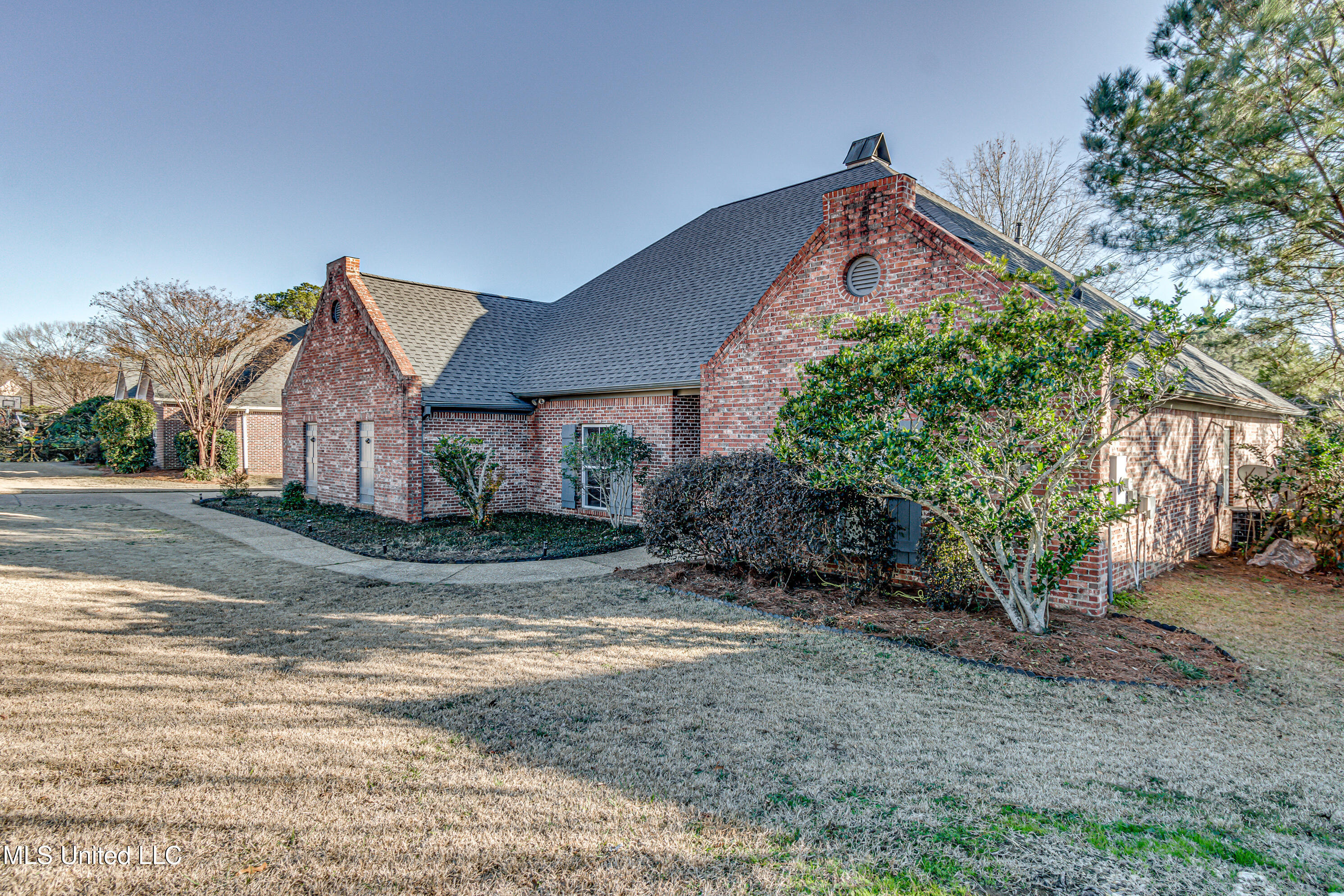 221 Sycamore Lane, Madison, Mississippi image 42