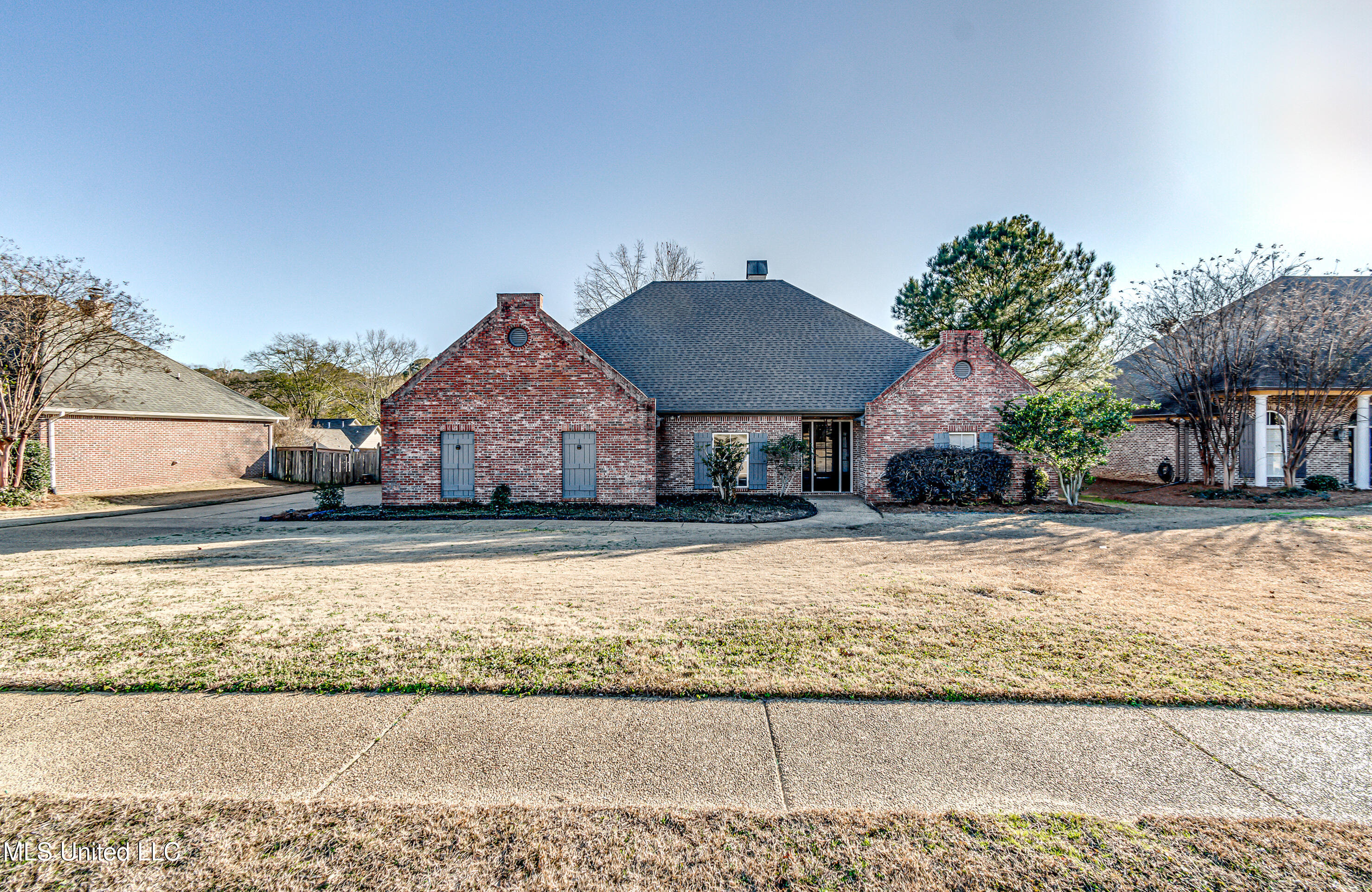 221 Sycamore Lane, Madison, Mississippi image 5