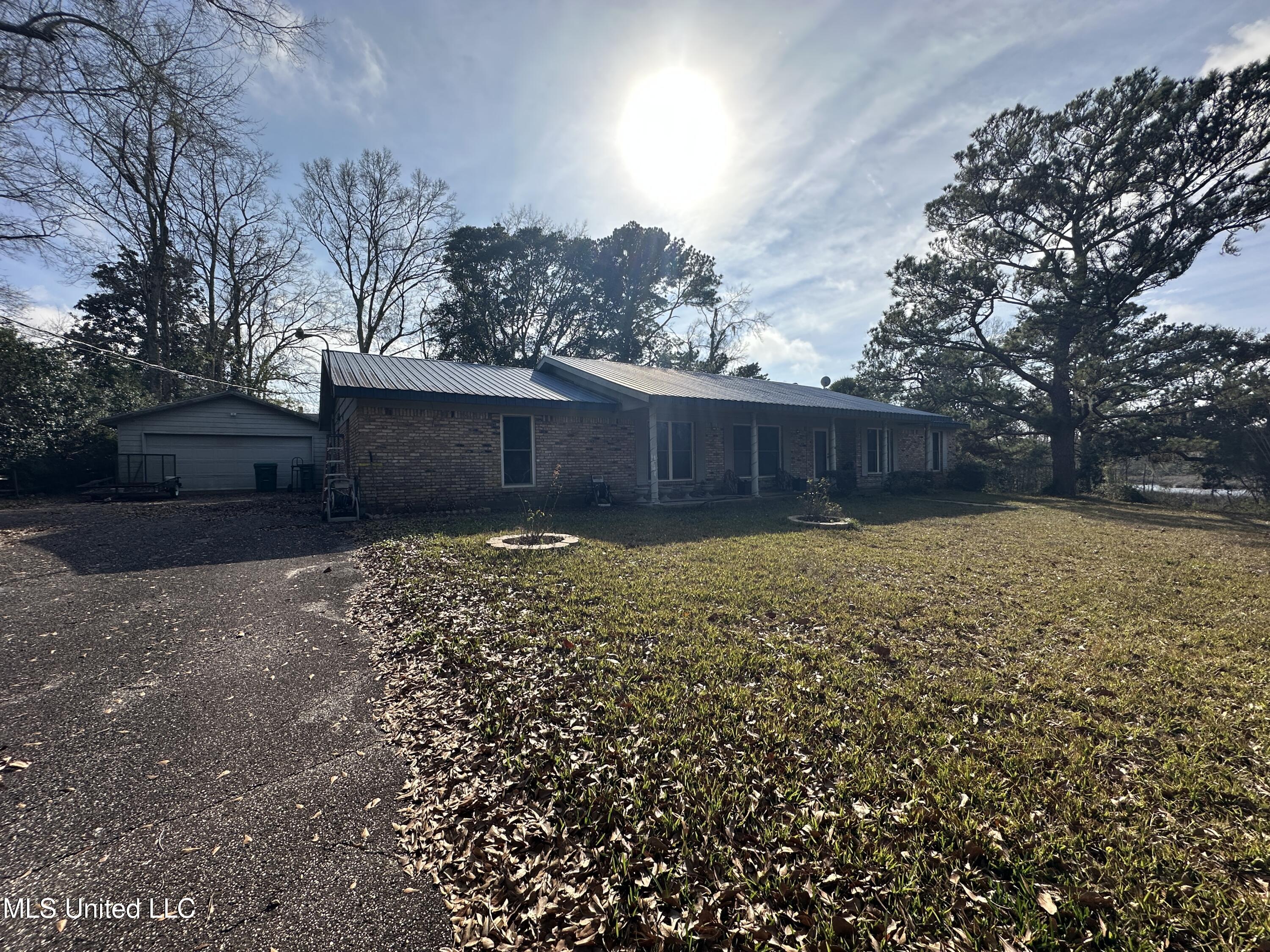 4024 Castenera Avenue, Moss Point, Mississippi image 1