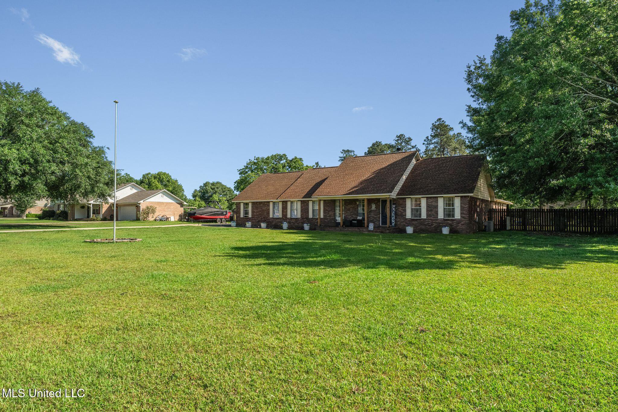 15406 Village Drive, Biloxi, Mississippi image 4