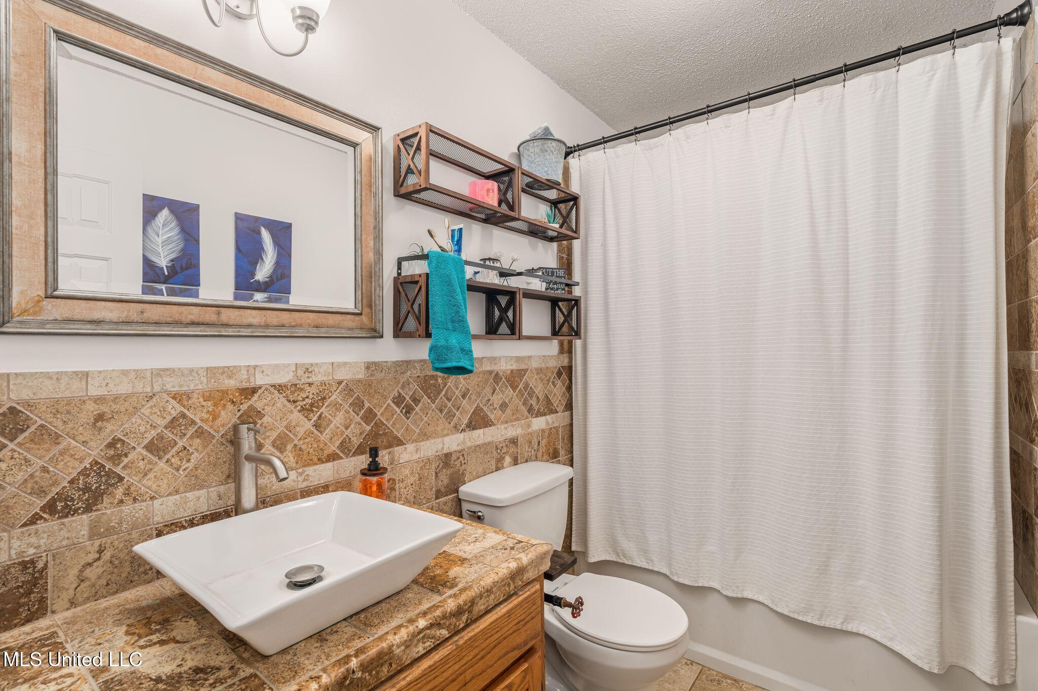 15406 Village Drive, Biloxi, Mississippi image 38