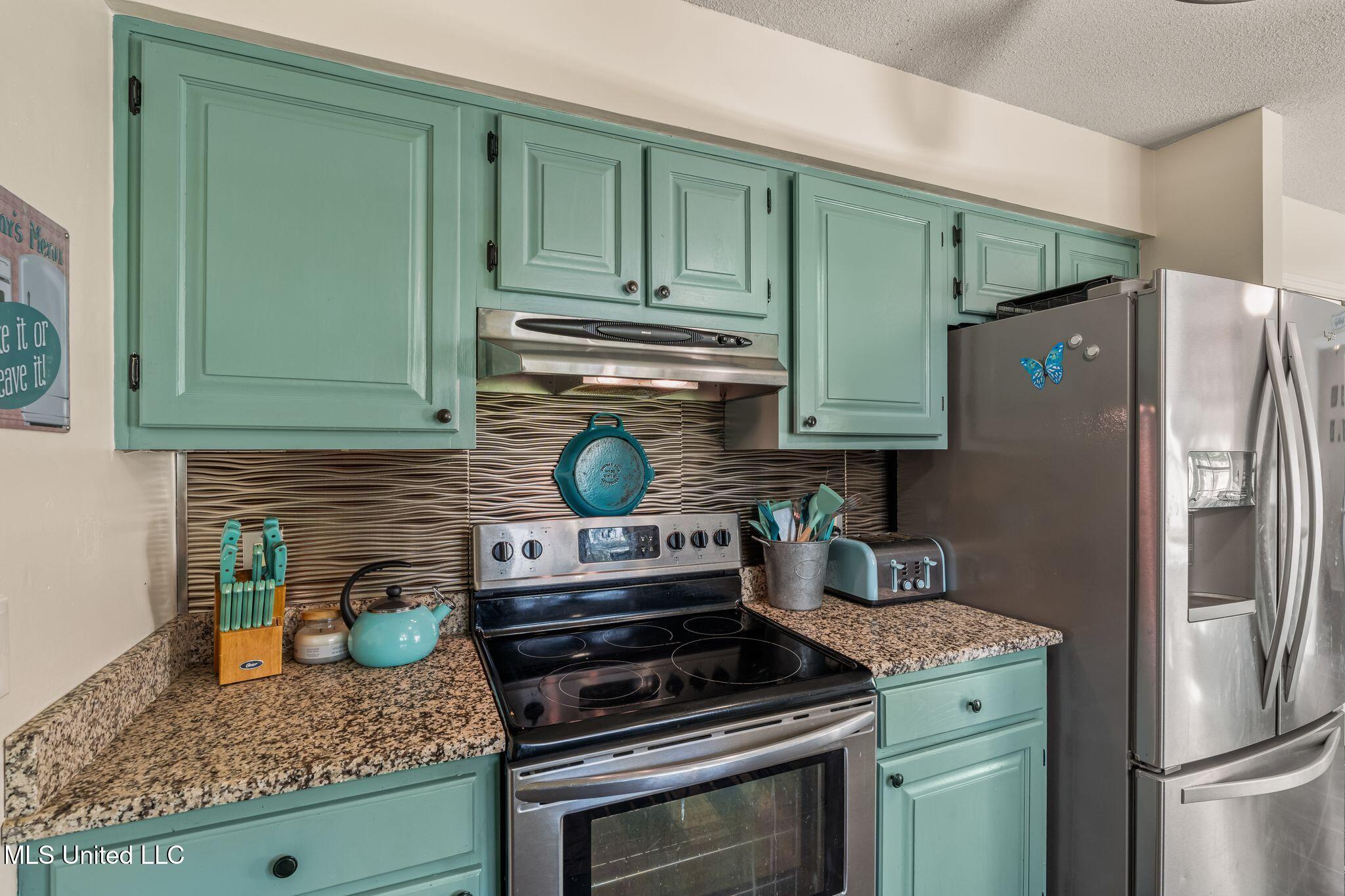 15406 Village Drive, Biloxi, Mississippi image 20