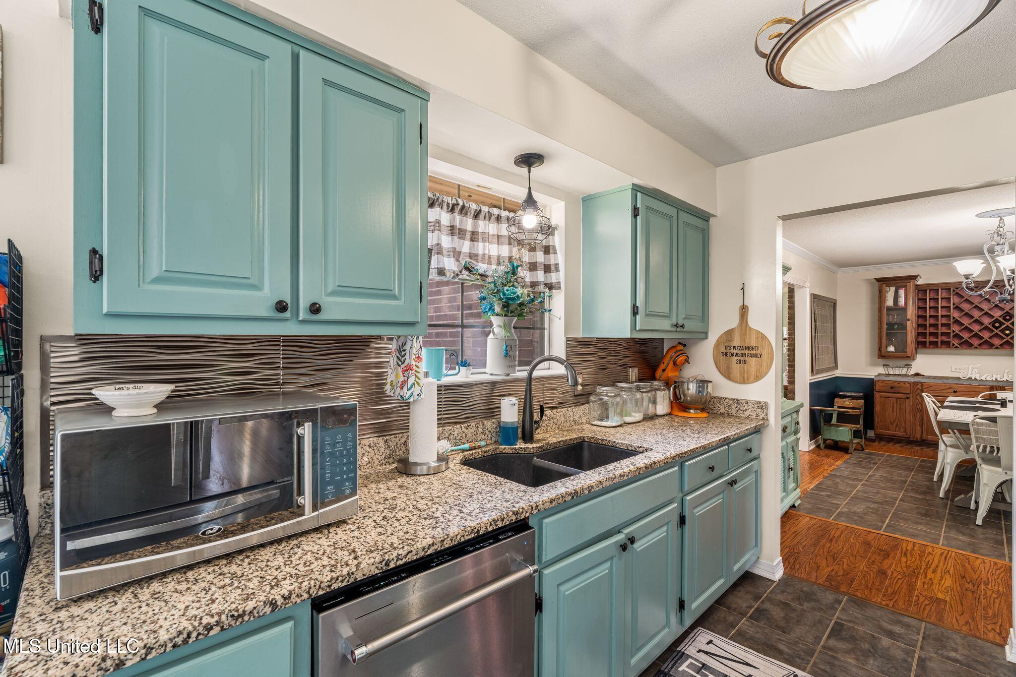 15406 Village Drive, Biloxi, Mississippi image 21