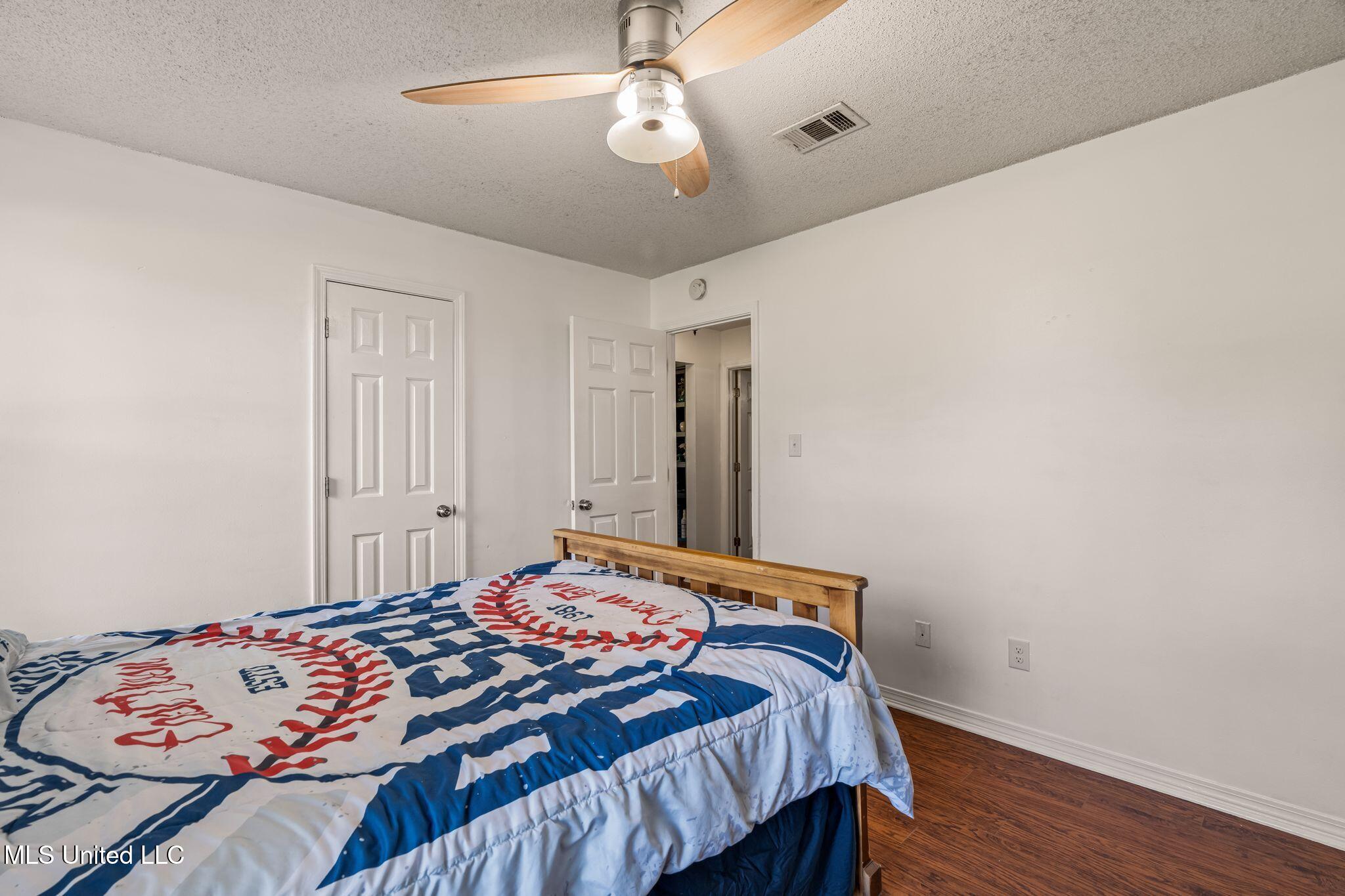 15406 Village Drive, Biloxi, Mississippi image 40